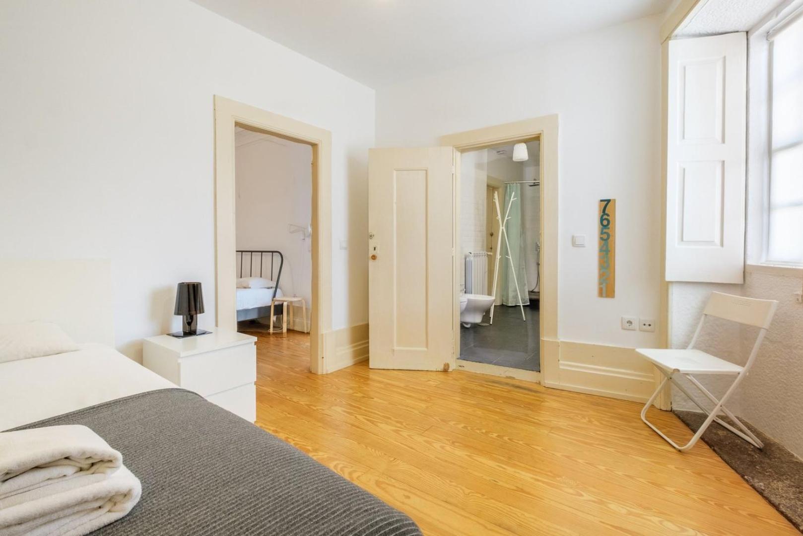 Holiday home Guestready - Historic Courtyard Townhouse