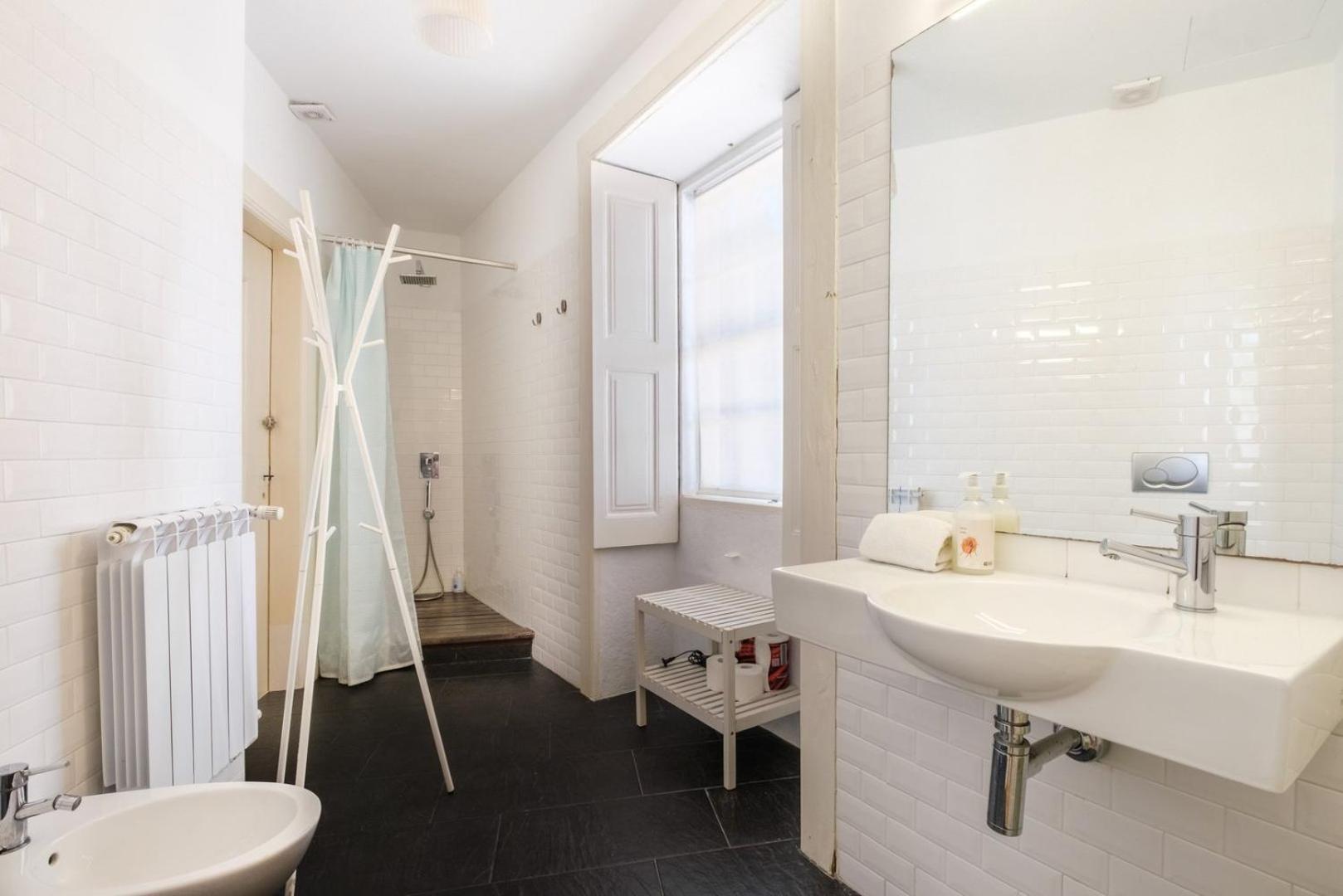 Holiday home Guestready - Historic Courtyard Townhouse