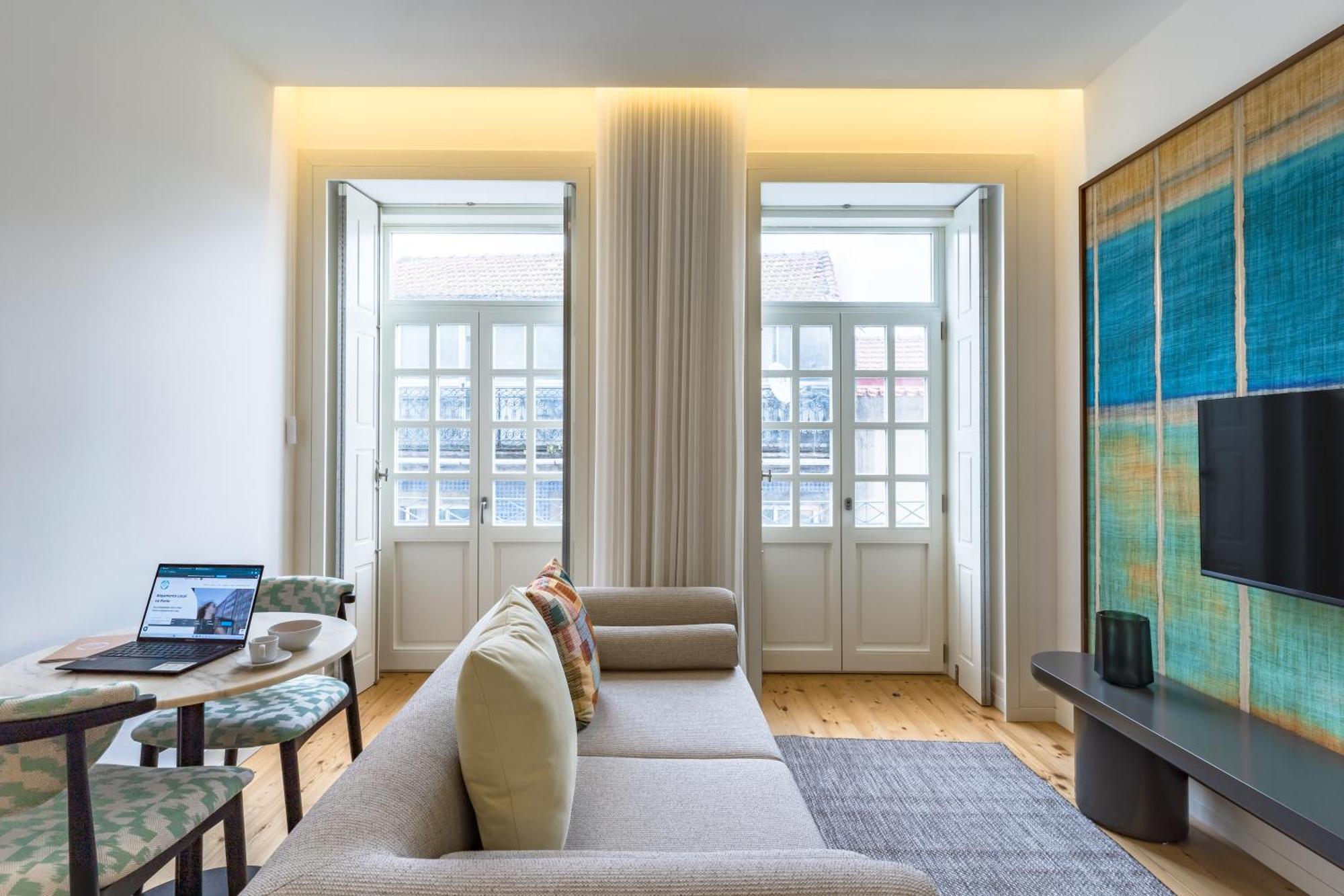 Feel Clerigos Charm Flats Apartment *