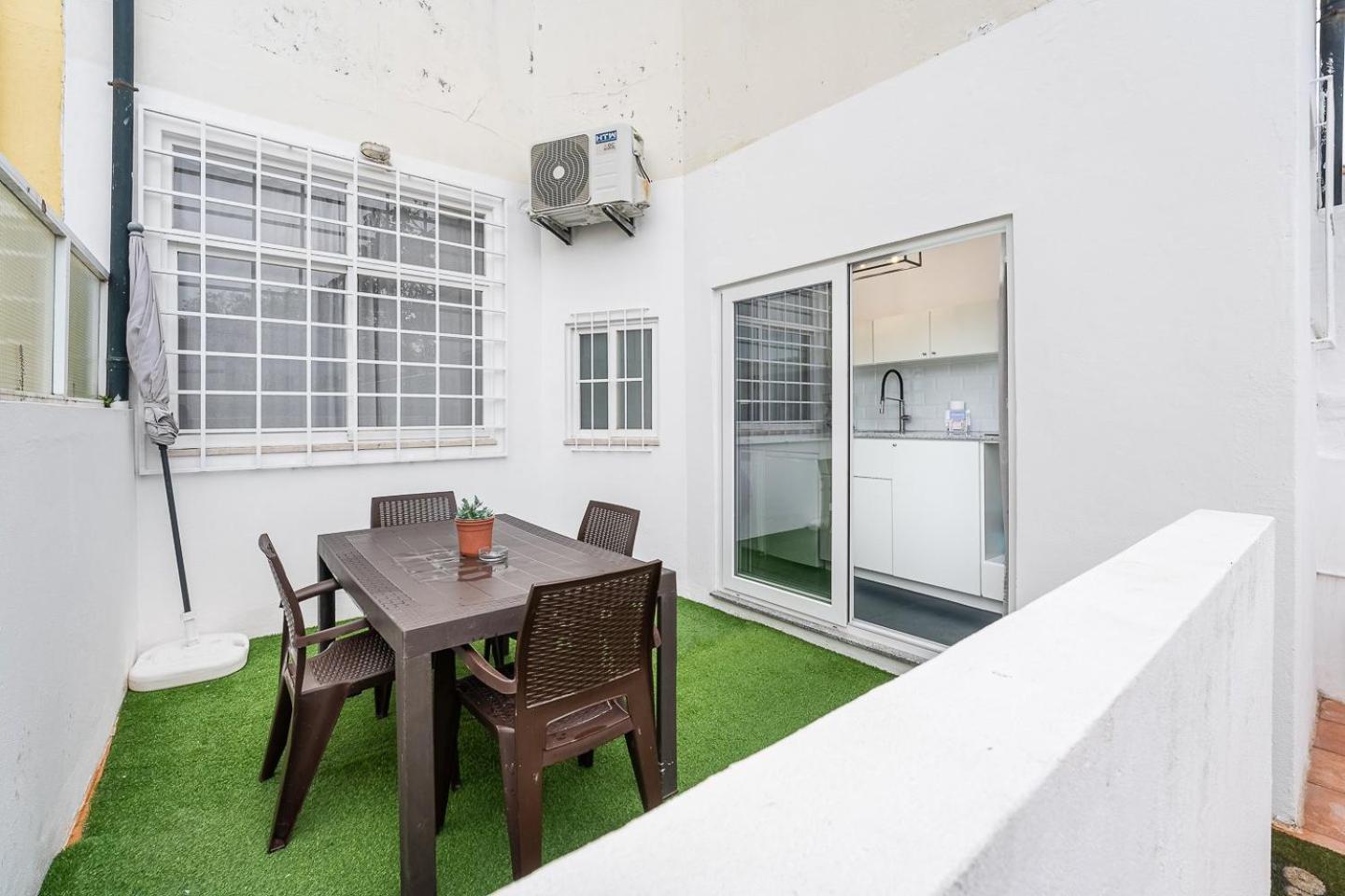 Guestready - Peaceful With A Private Backyard Porto