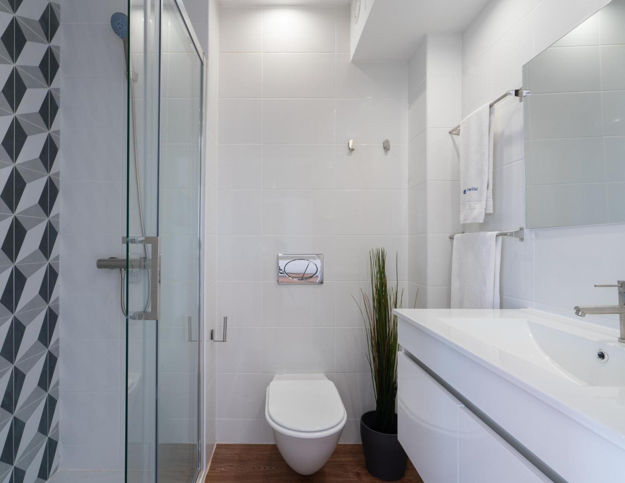 Host Wise - Sunny Bright Flat W Balcony Apartment Porto