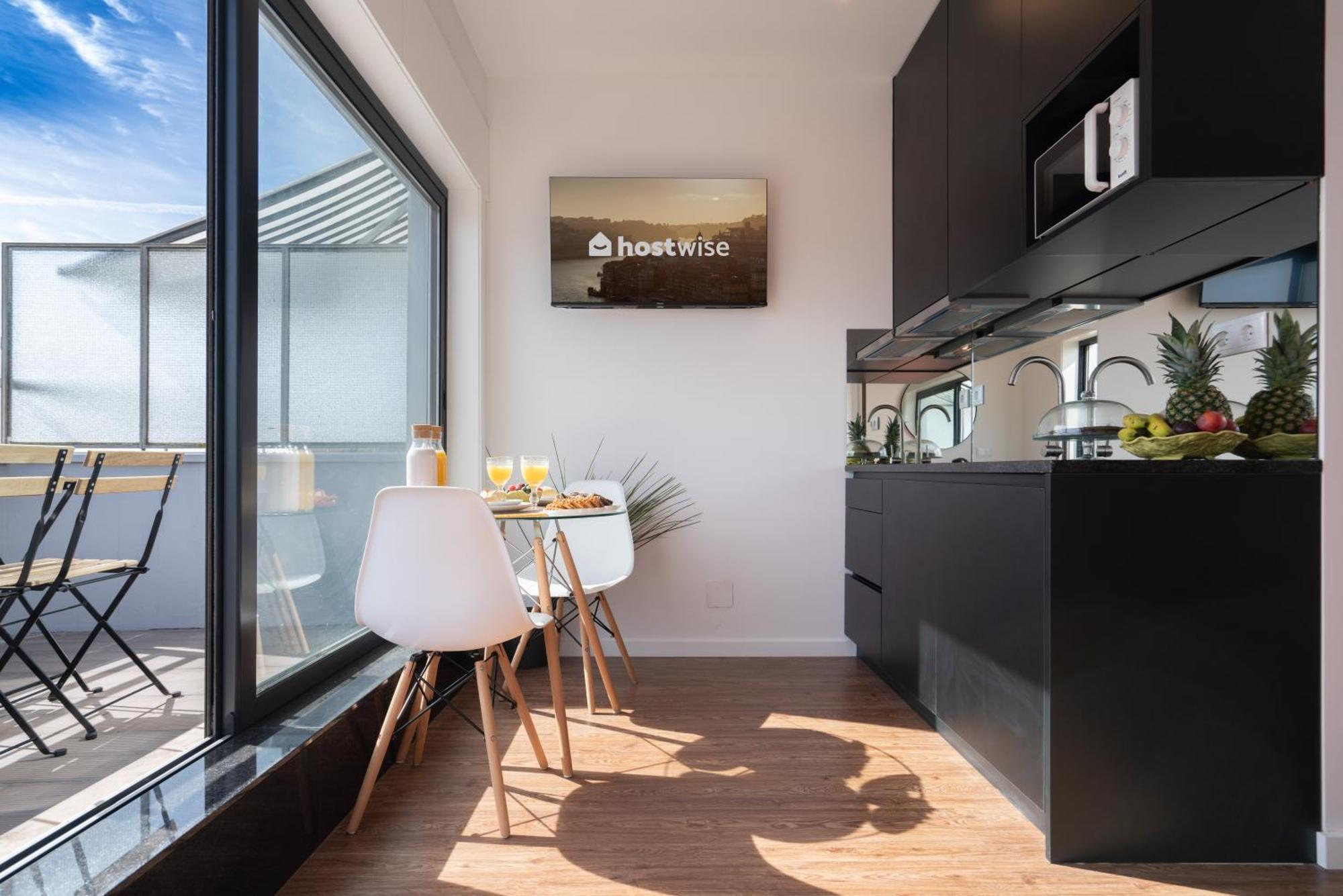 Host Wise - Sunny Bright Flat W Balcony Apartment Porto