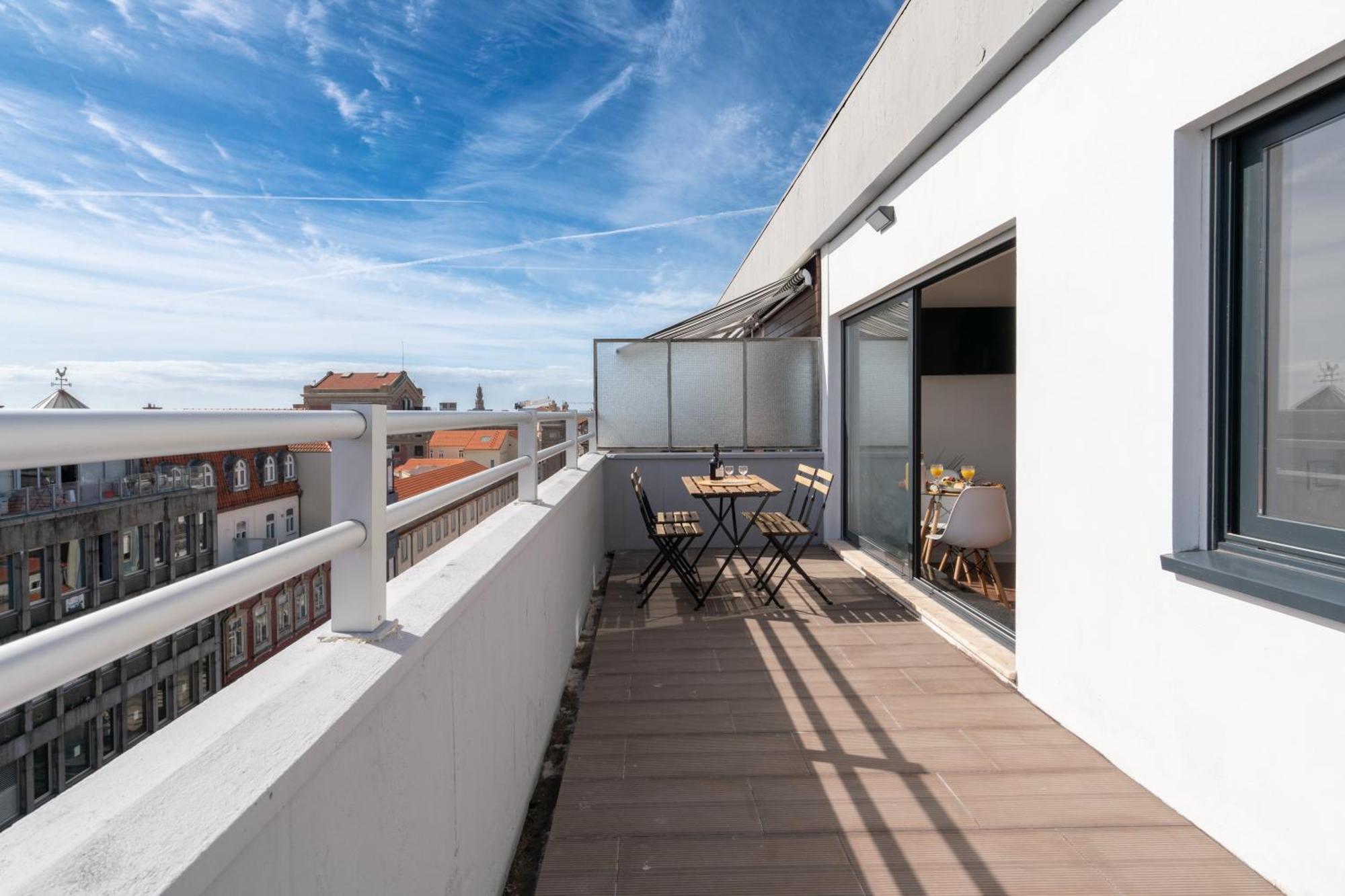 Host Wise - Sunny Bright Flat W Balcony Porto