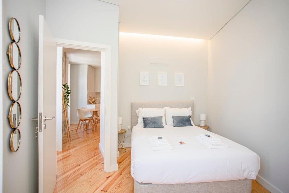 Apartment Liiiving In - Aliados Stone