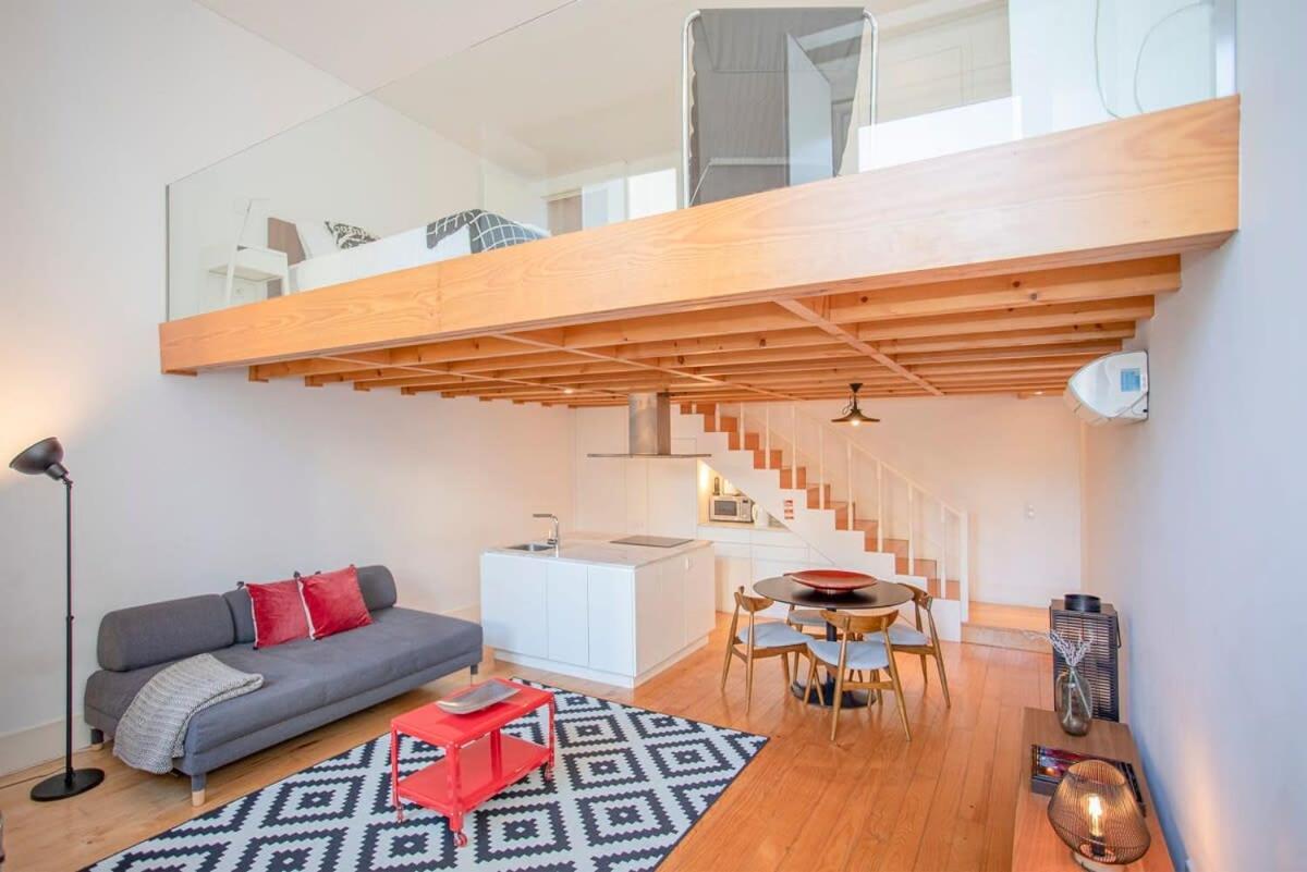 Liiiving In - Garden Light Mezzanine Apartment Porto
