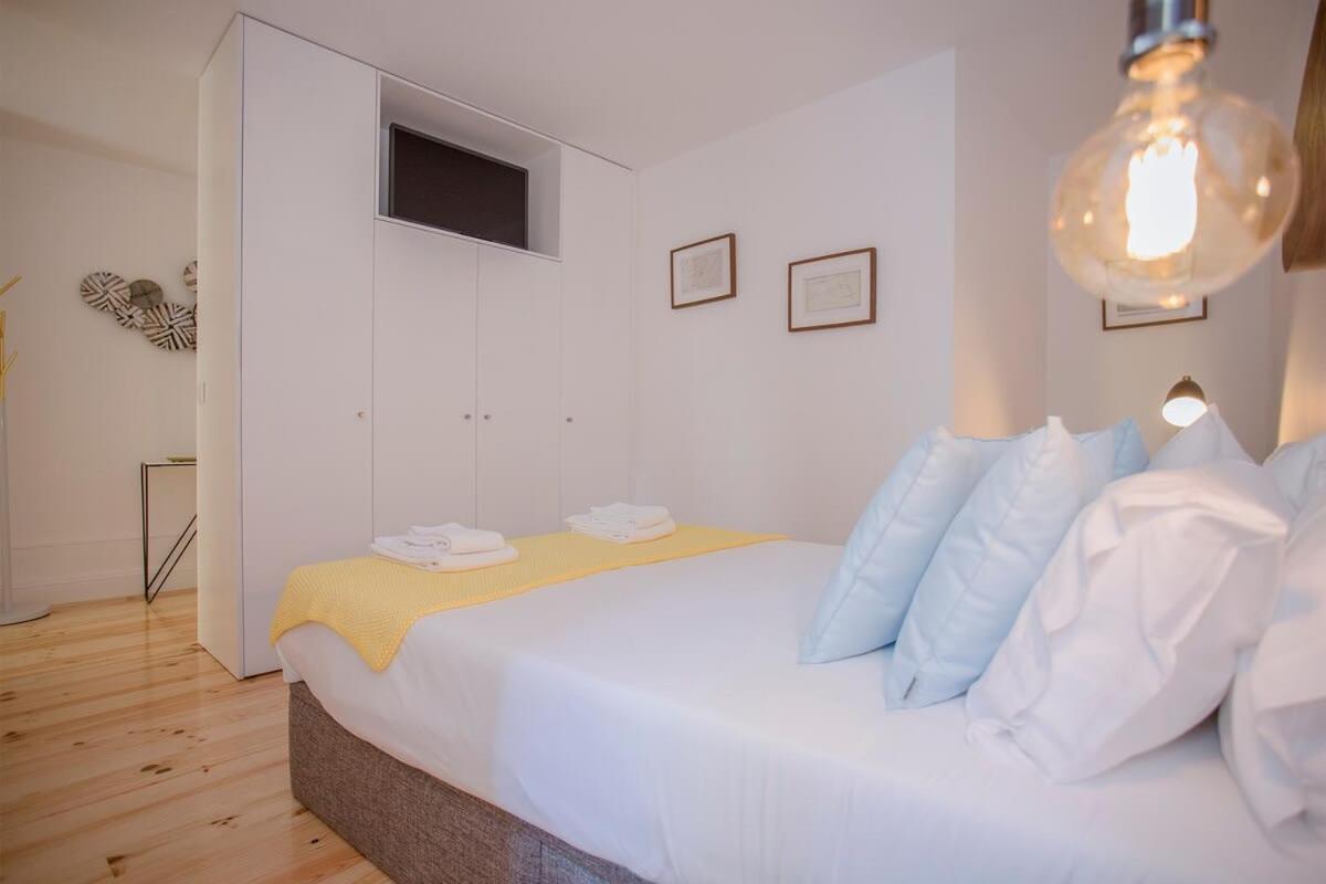 Liiiving In - Clerigos Terrace Apartment Porto