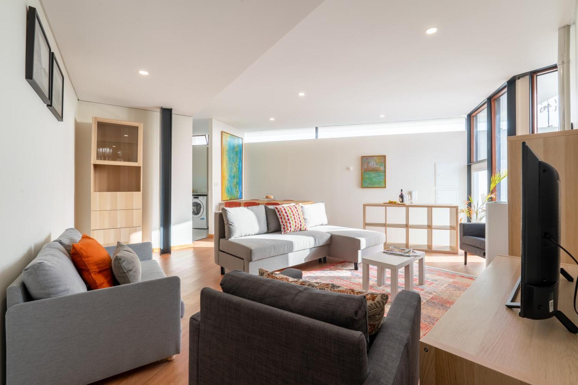 Holiday home Host Wise - Bright And Cozy House With Dom Luis Bridge View Porto