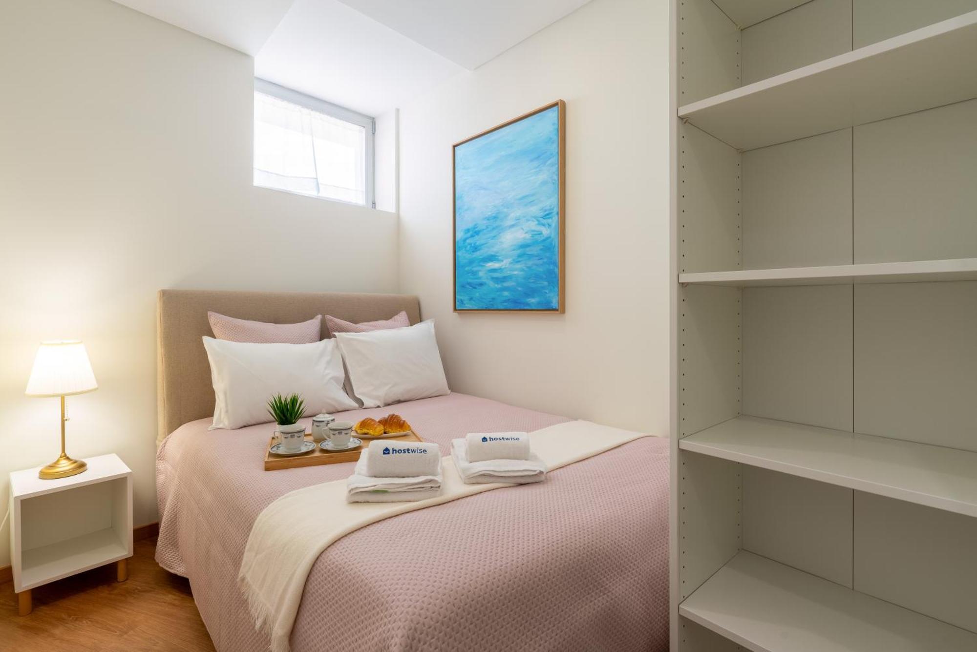 Holiday home Host Wise - Bright And Cozy House With Dom Luis Bridge View Porto