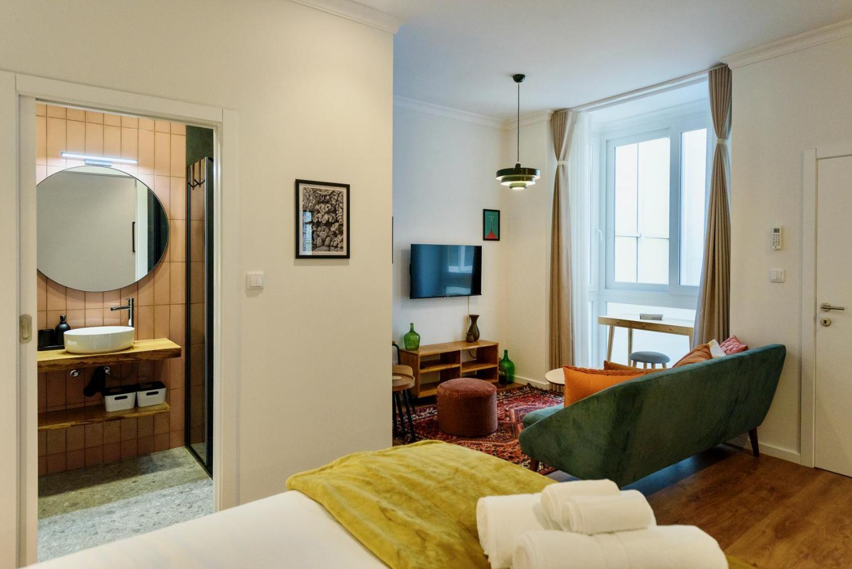 Santa Catarina's Rubi Apartment