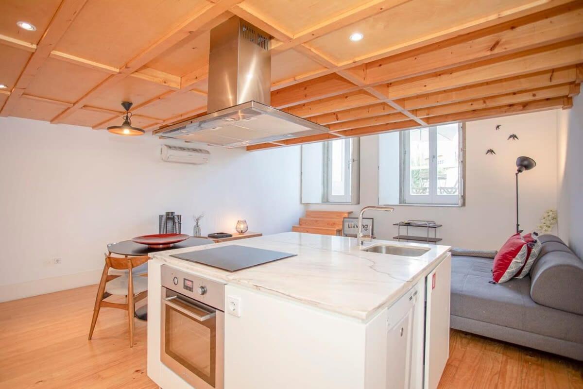 Liiiving In - Garden Light Mezzanine *