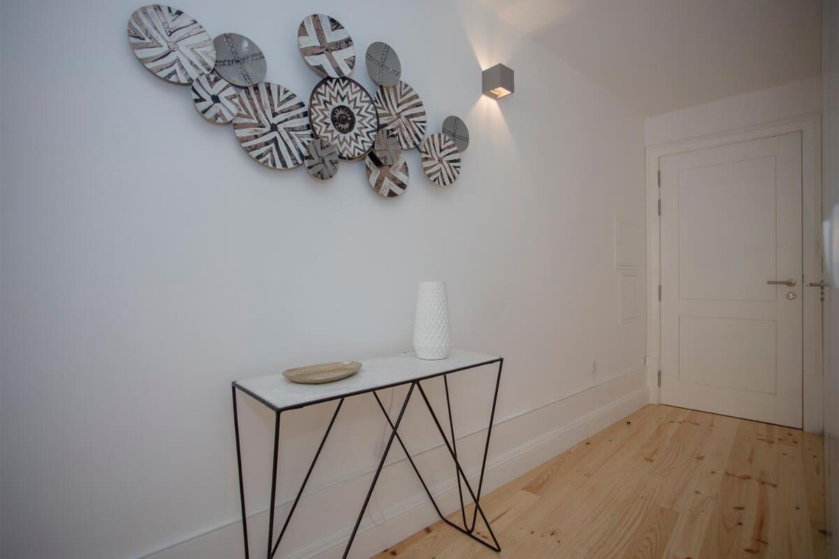 Liiiving In - Clerigos Terrace Apartment