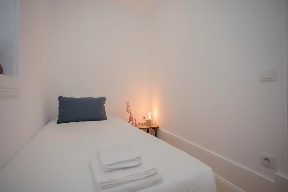 Liiiving In - Clerigos Terrace Apartment Porto