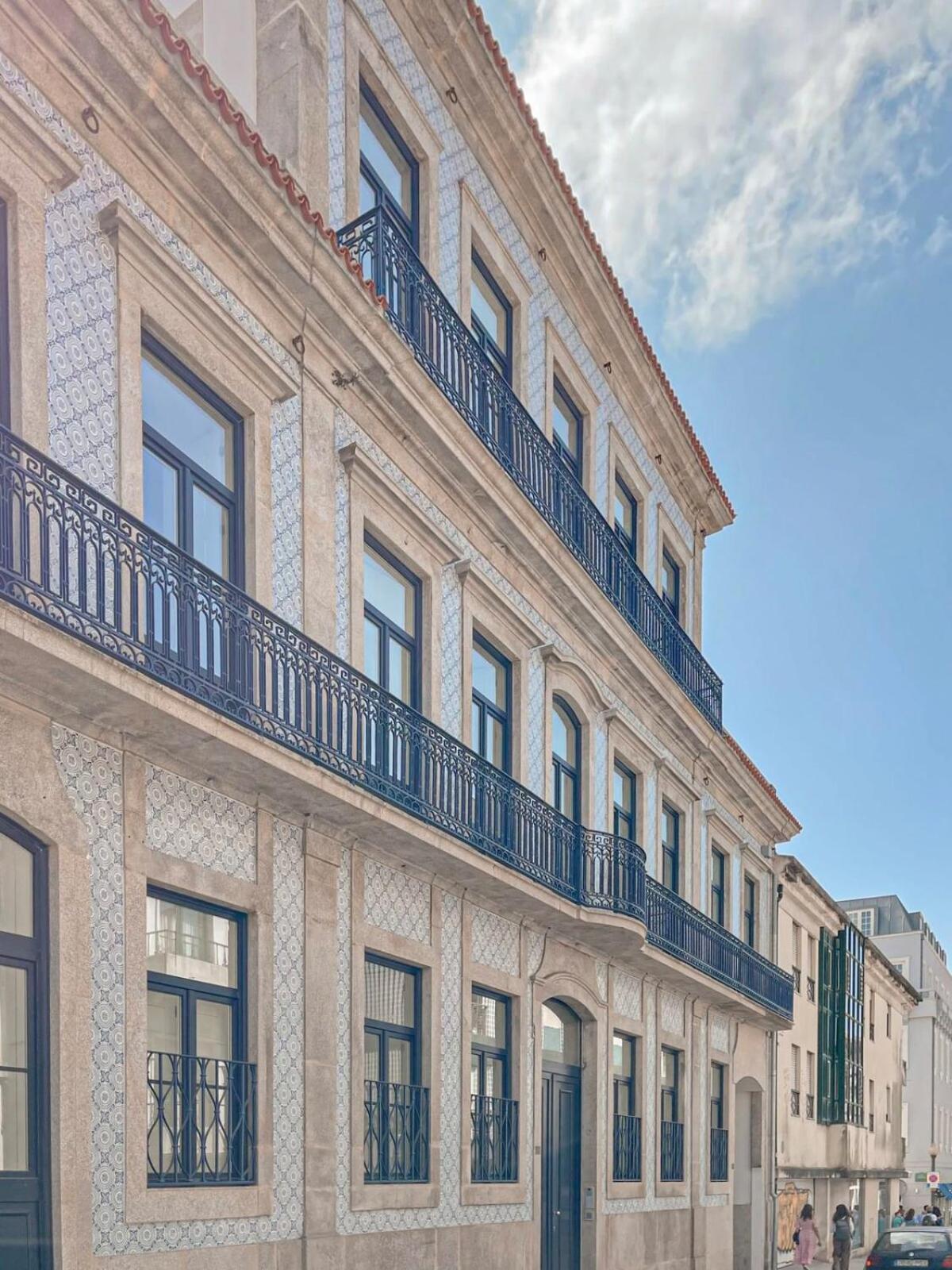Liiiving In - Crystal Palace Apartment *