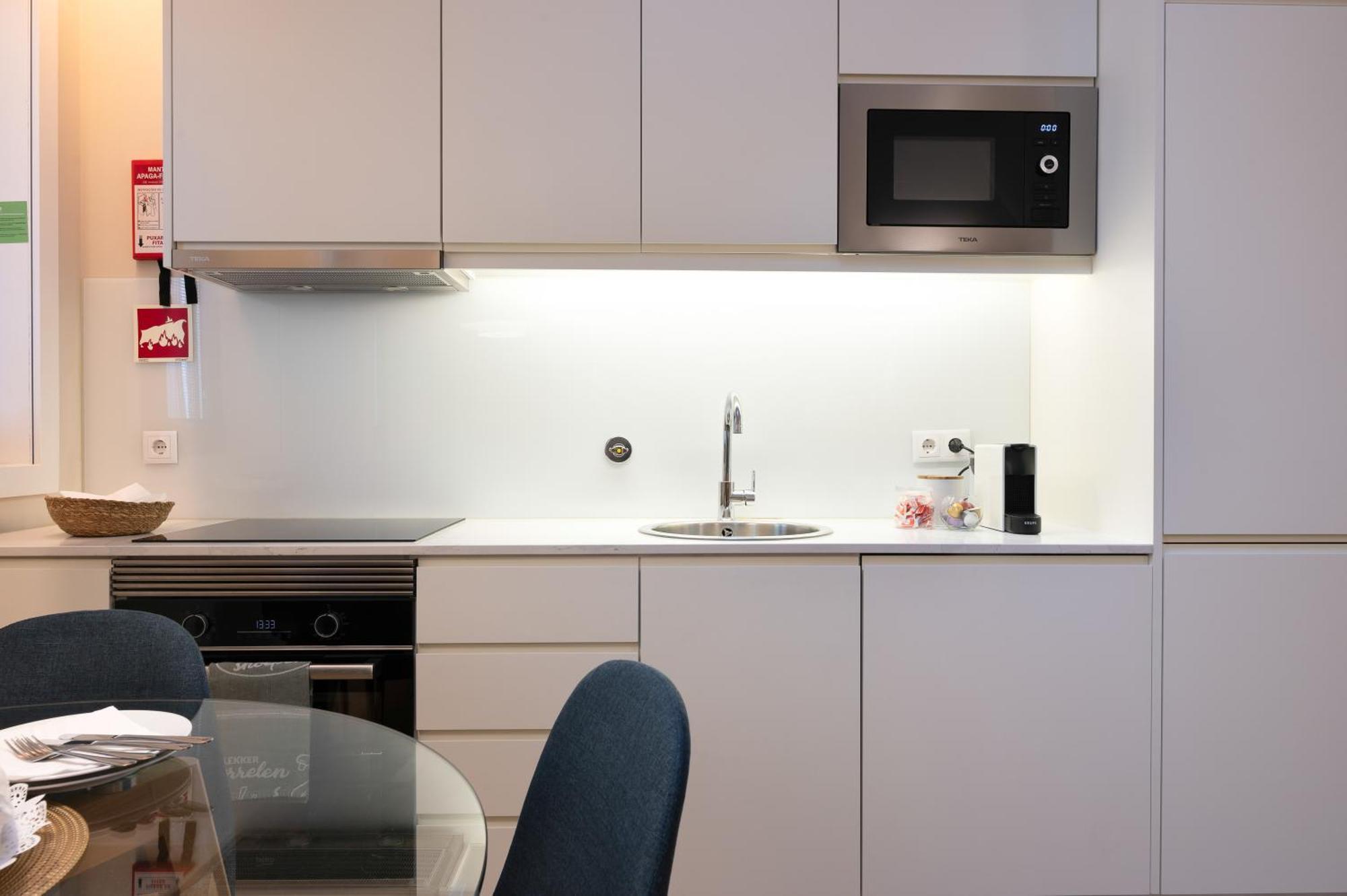Savannah Apartment, By Bolhao Residences
