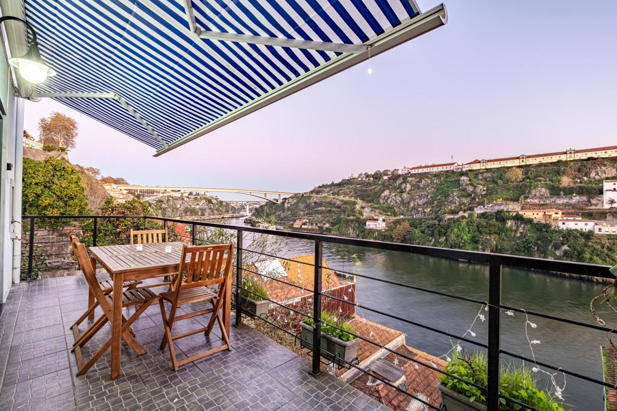 Panoramic River View Downtown With Terrace Porto