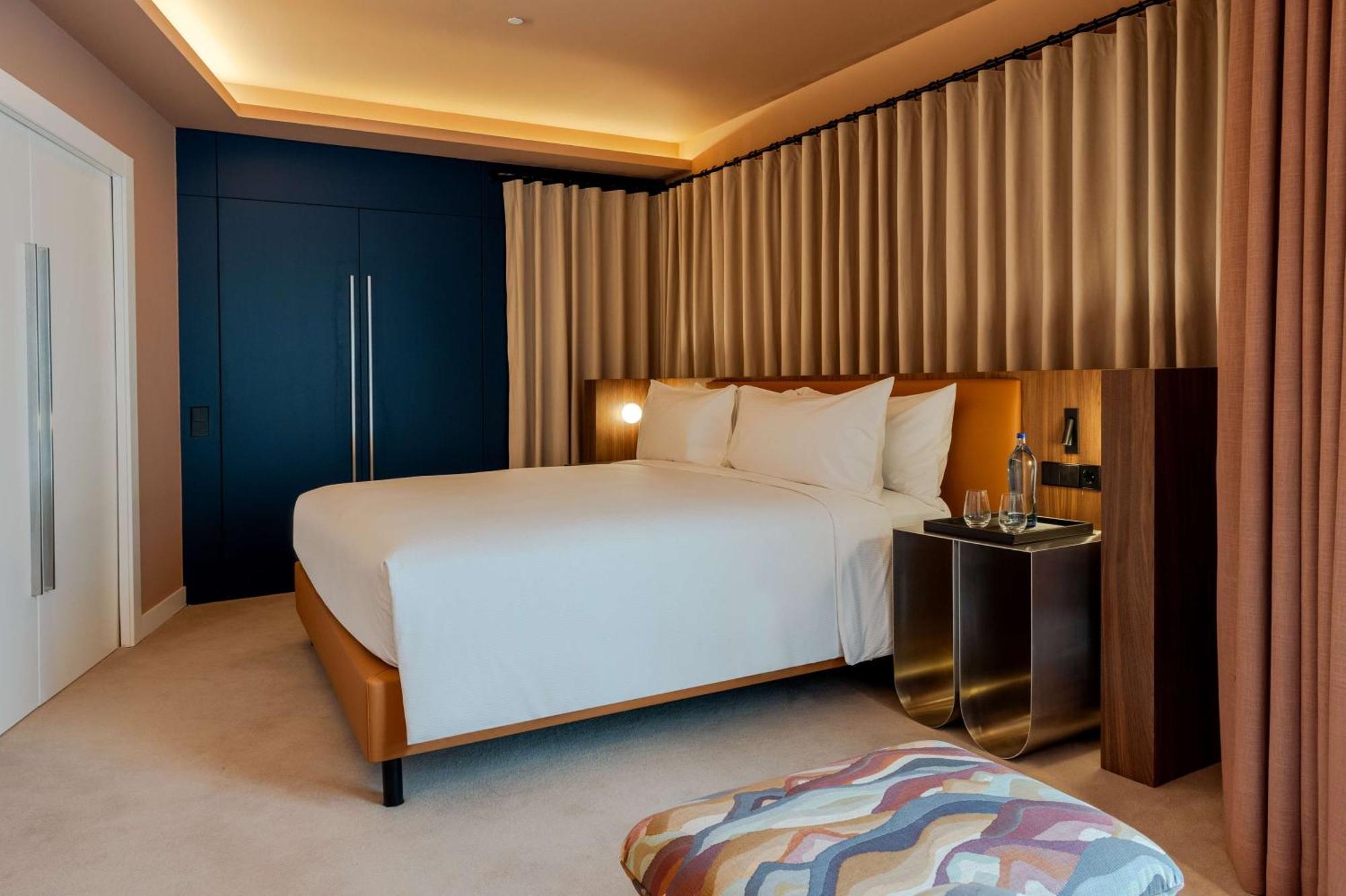 Cenica Hotel, Curio Collection By Hilton Hotel