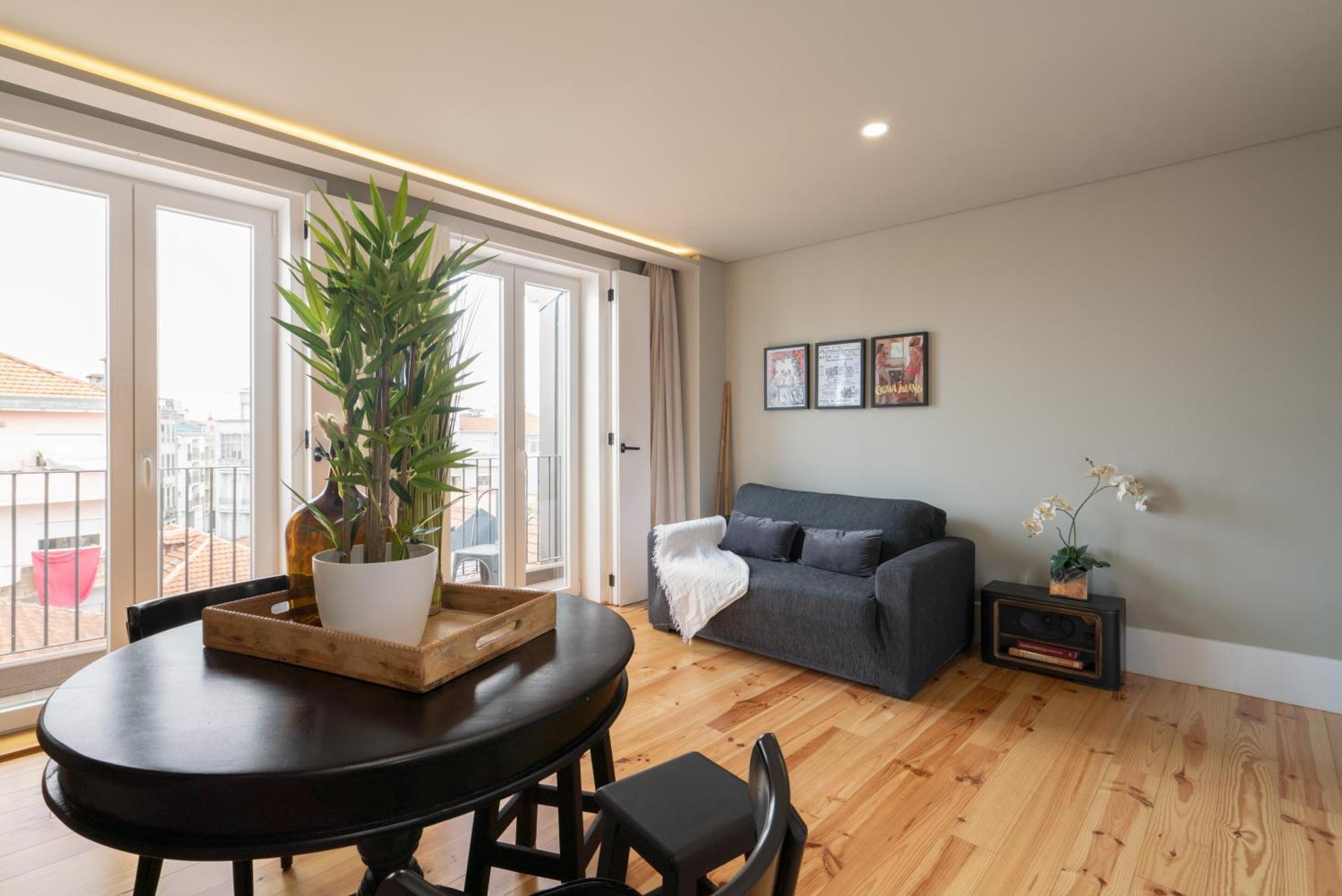 Apartment Host Wise - Modern Design Duplex W Balcony Porto