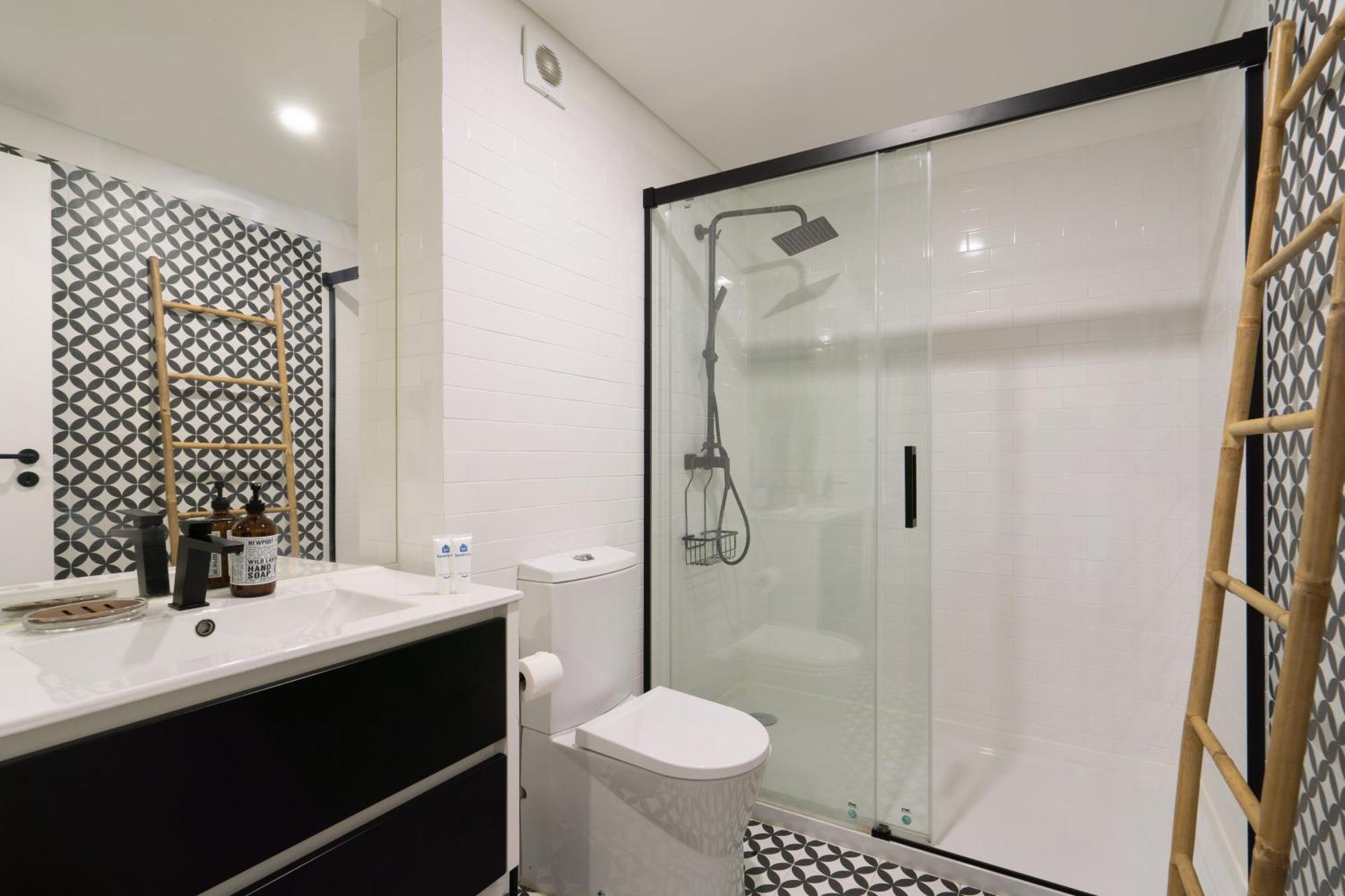 Host Wise - Modern Design Duplex W Balcony Porto