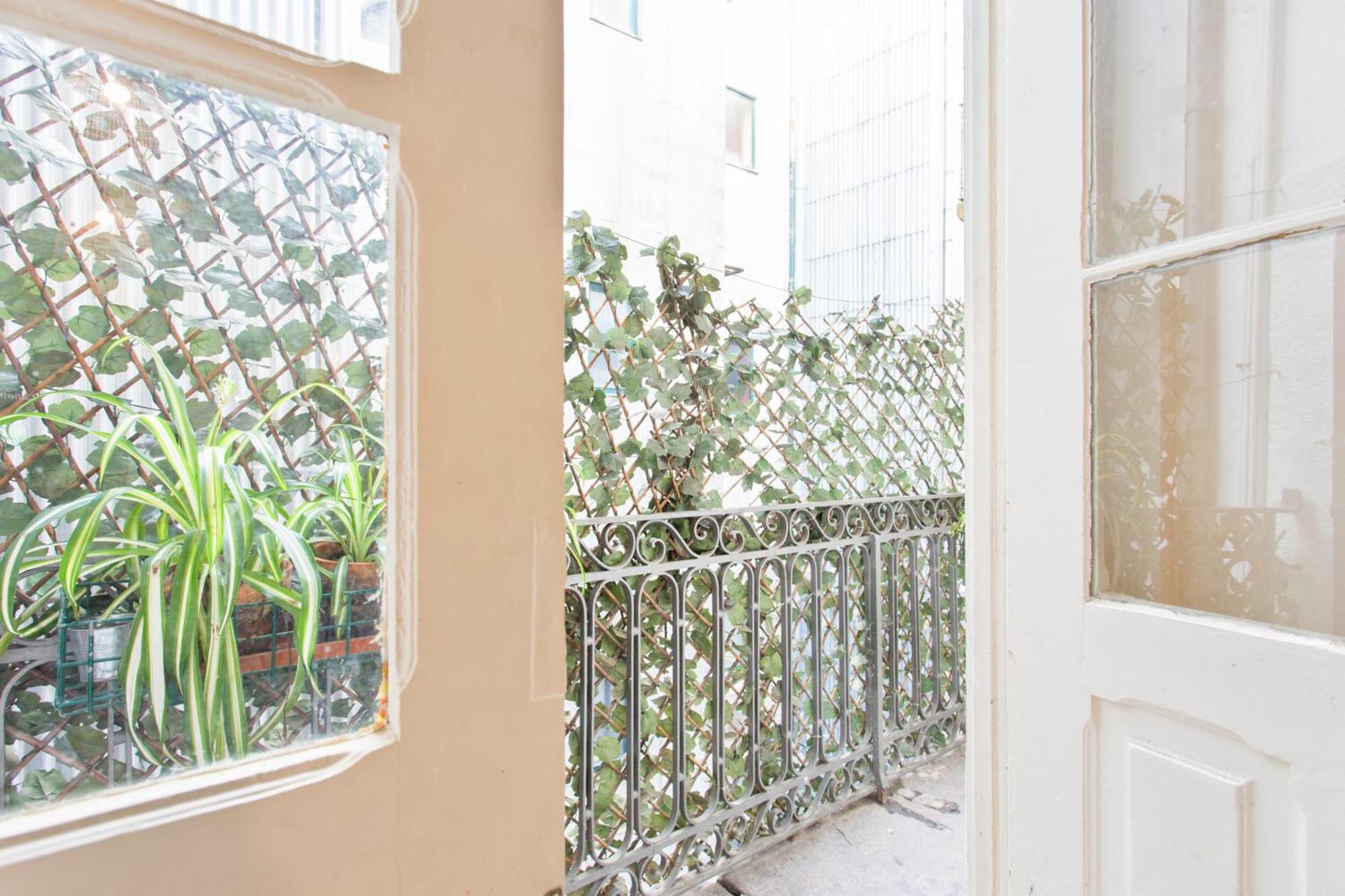 Charming Historic 31 Janeiro Street * Porto