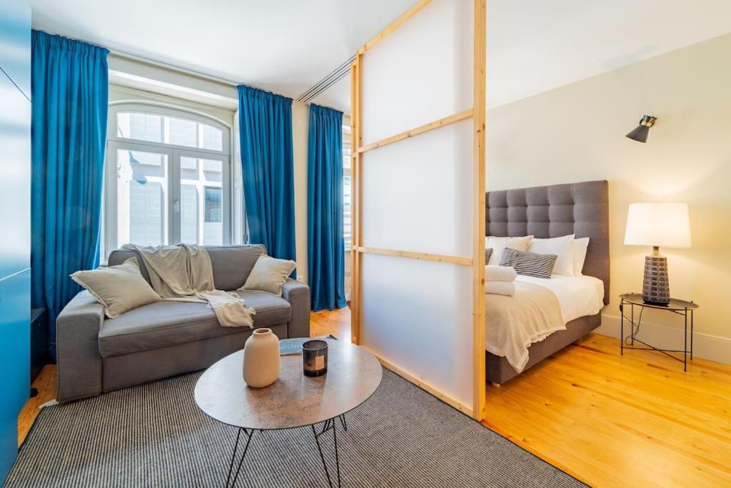 Apartment Almada Style Porto