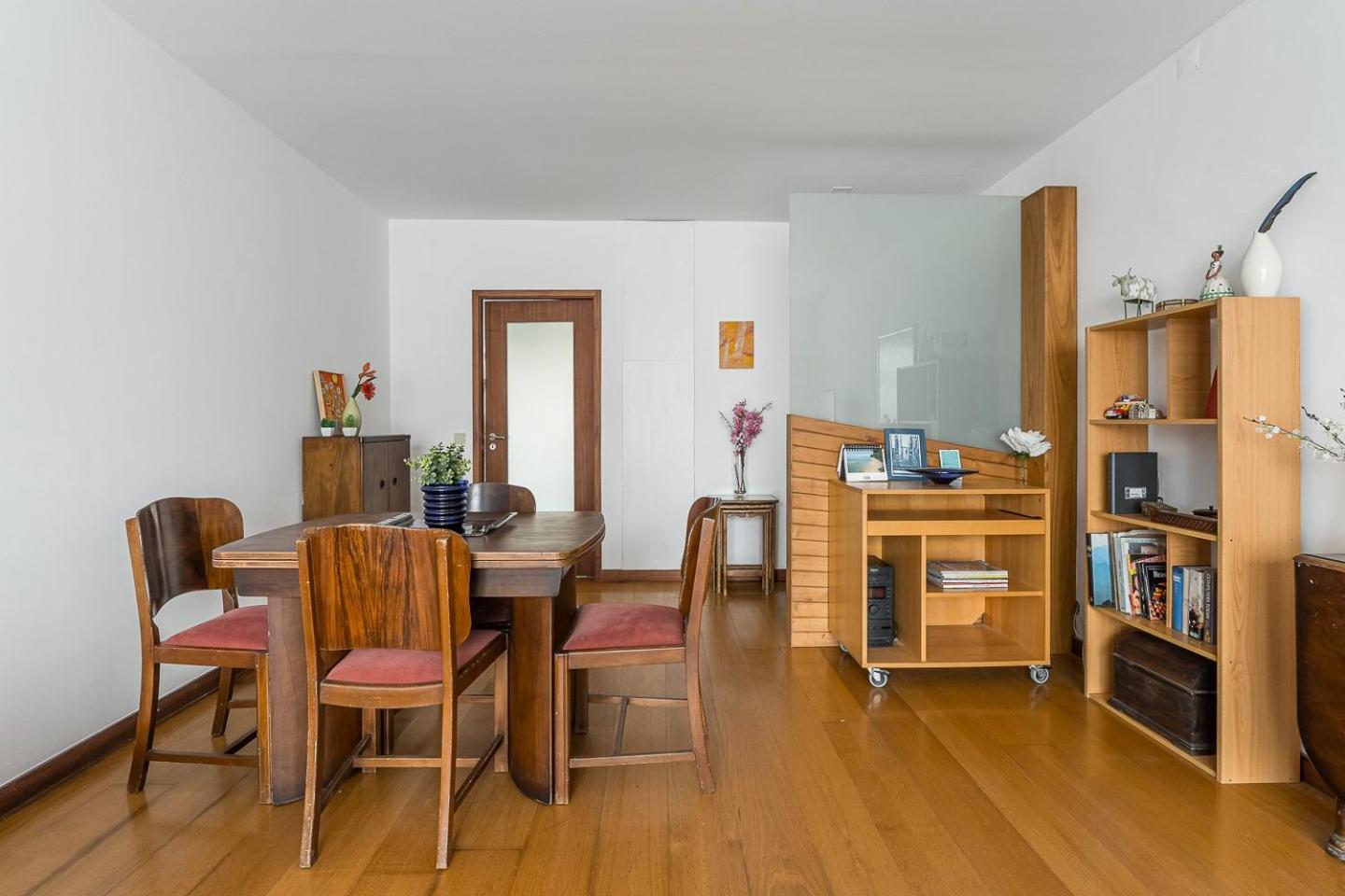 Guestready - Balcony Over Free Parking Apartment