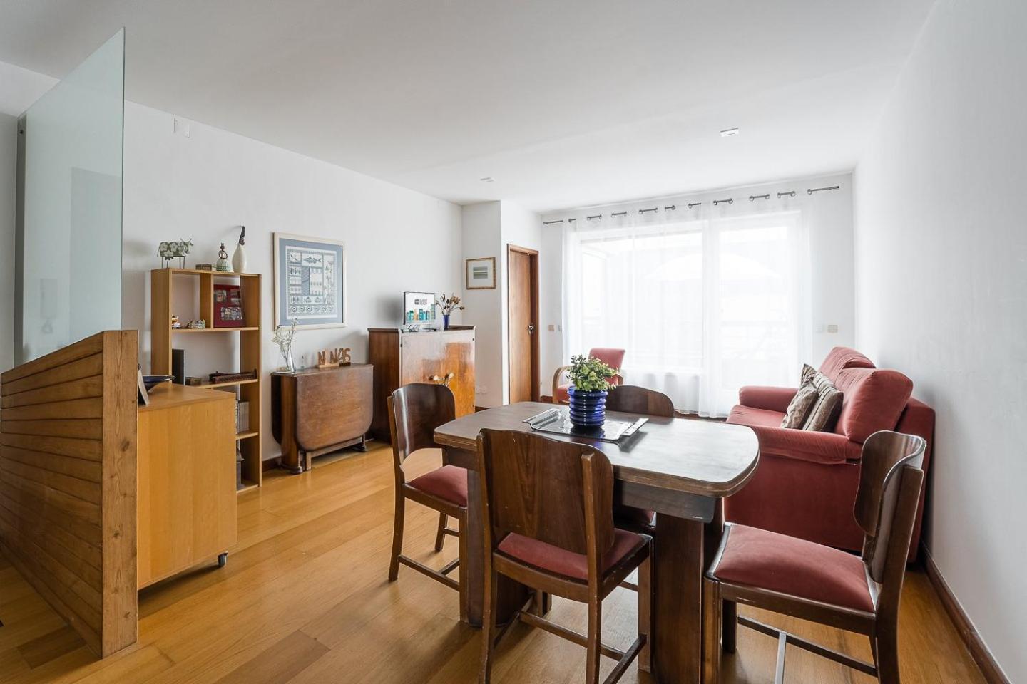 Guestready - Balcony Over Free Parking Apartment *