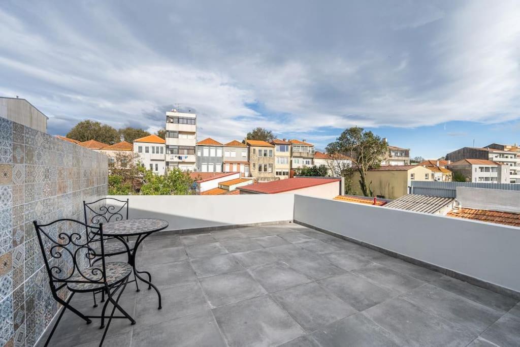 Apartment Charming 2br W Terrace & Garden