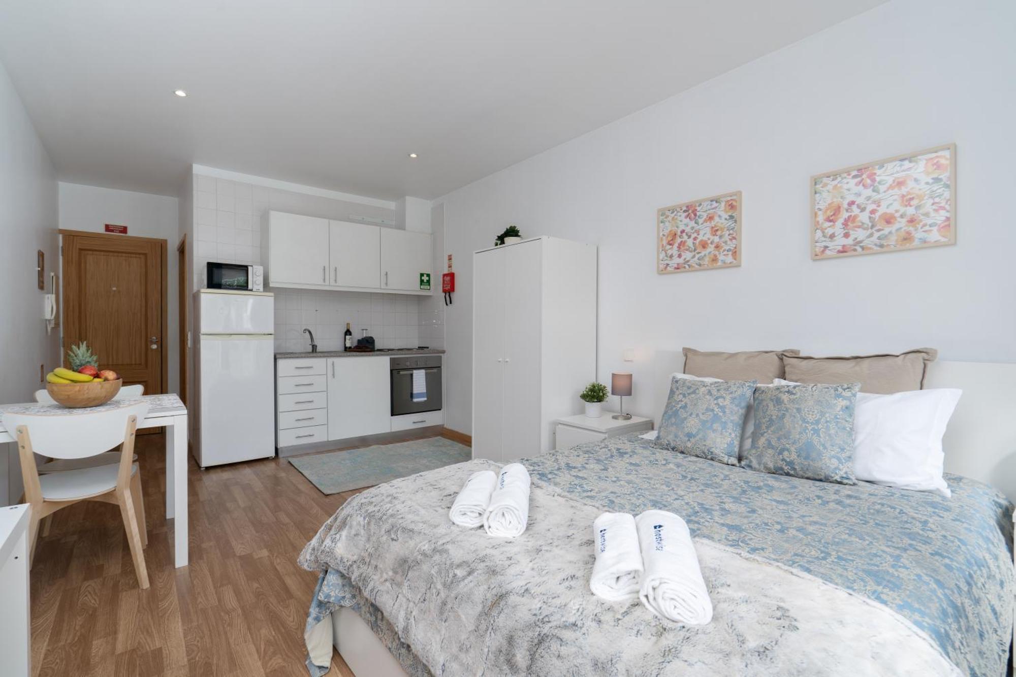 Host Wise - Enchanting Unique Flat - Ace Location * Porto