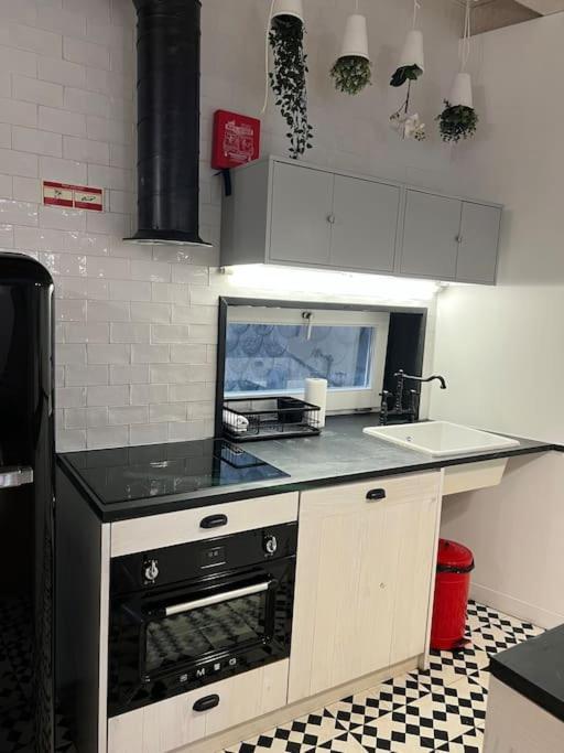 Get Bindings And Books On Duplex * Porto