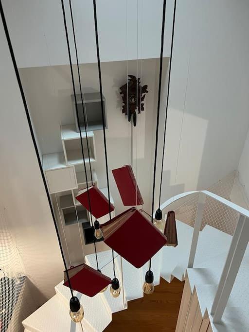 Get Bindings And Books On Duplex Apartment