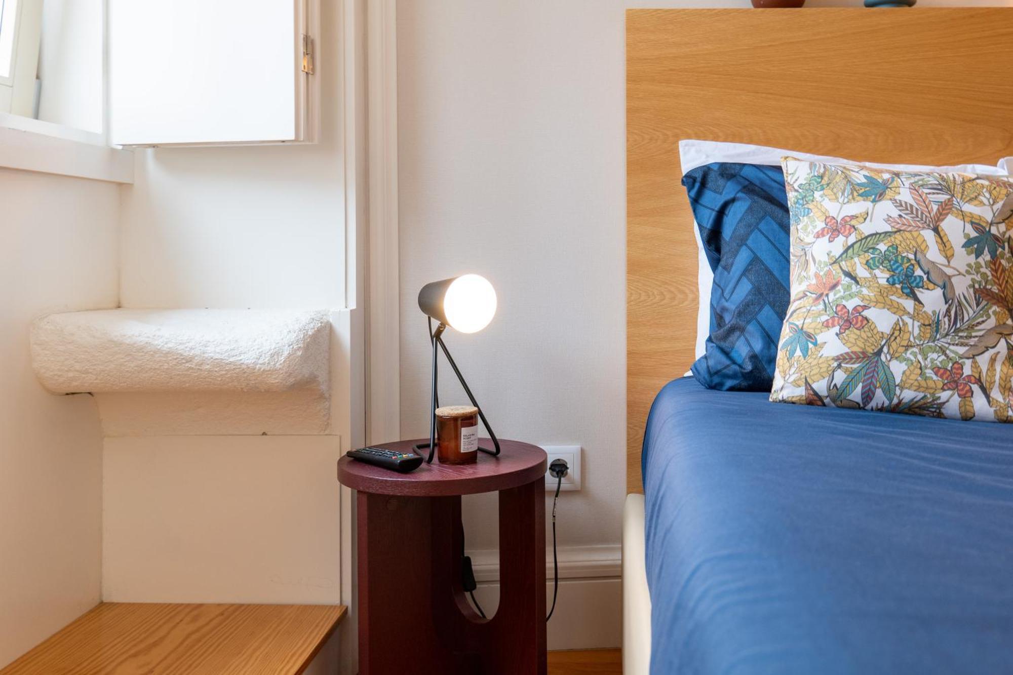 A Window To - In The Heart Of The City Apartment Porto