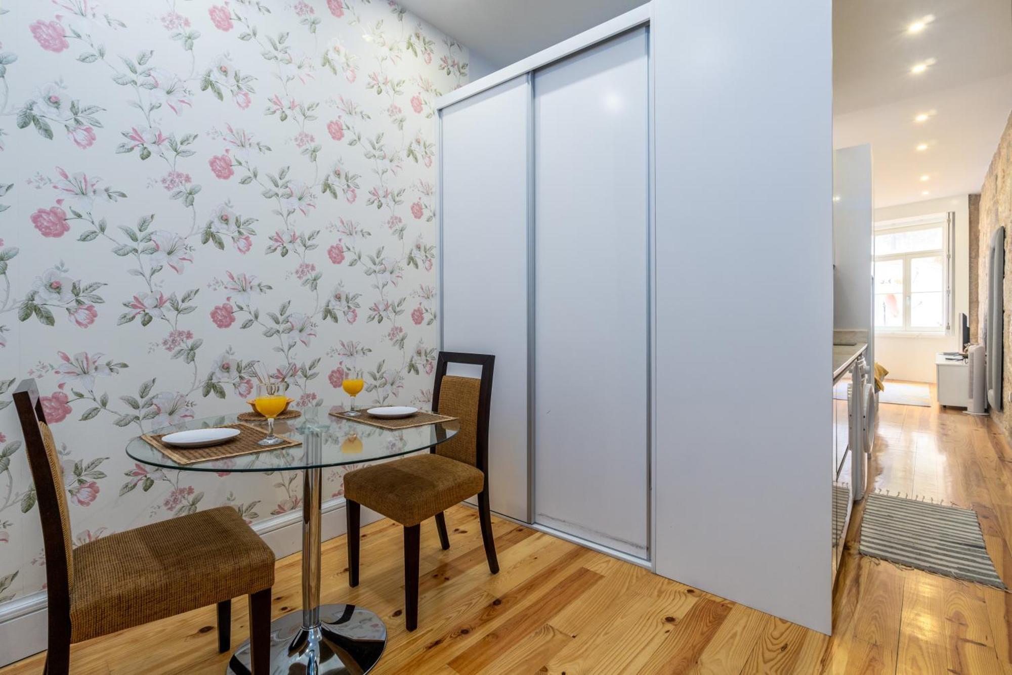 A Window To - Premium By The River Appartement