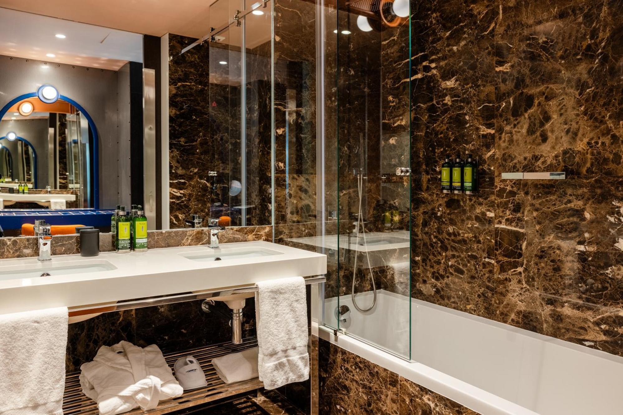 Hotel Cenica Hotel, Curio Collection By Hilton 5*
