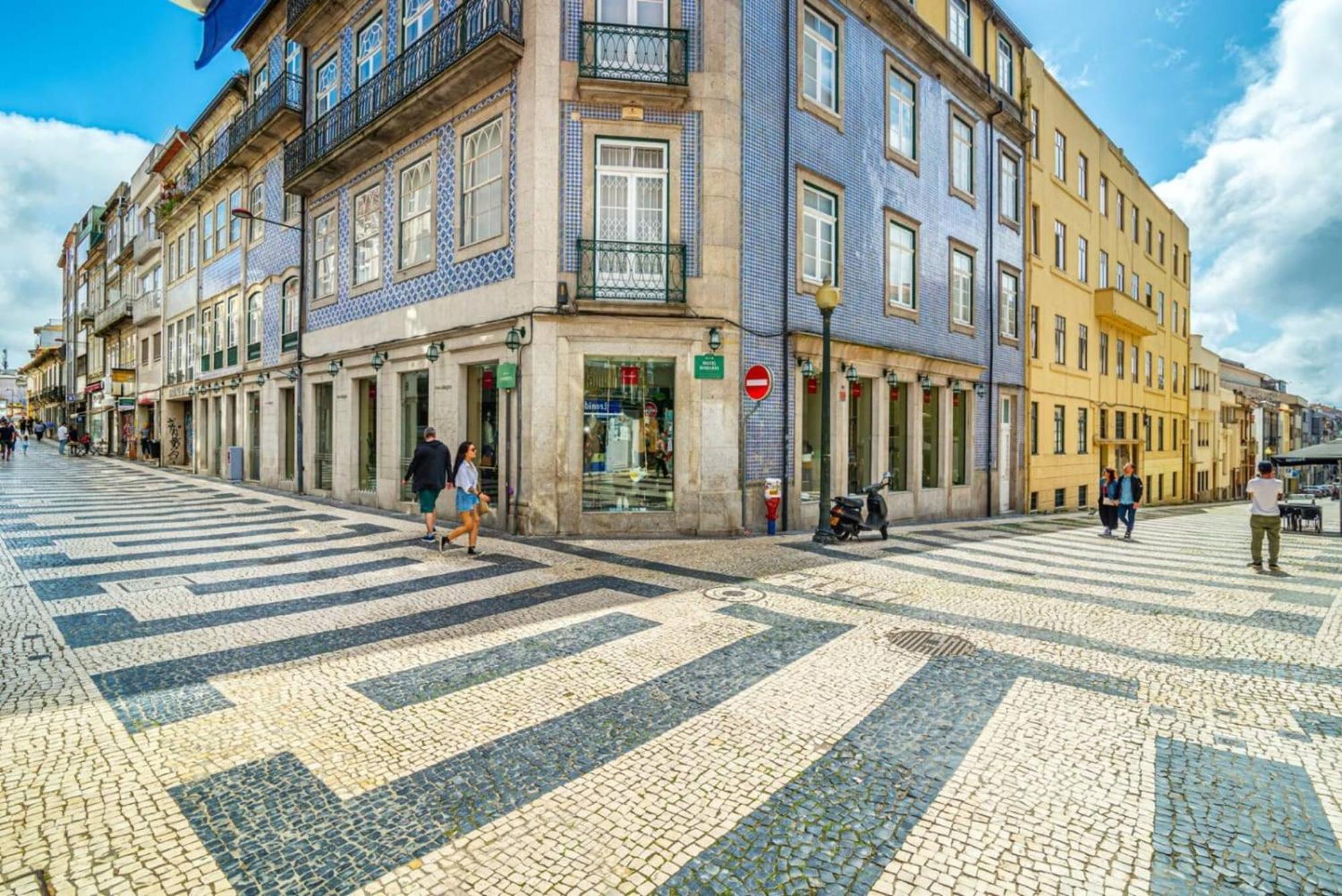 Bombarda I By Innkeeper Porto