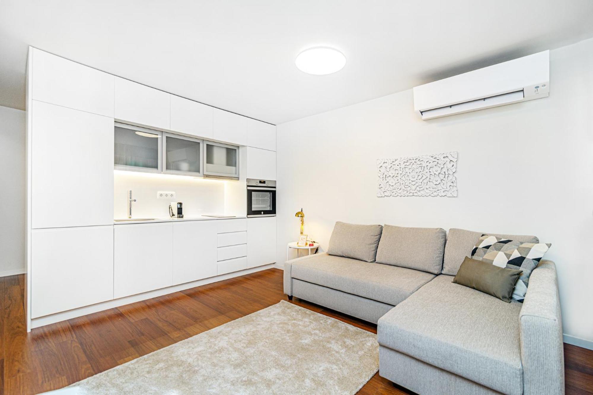 Bombarda I By Innkeeper * Porto