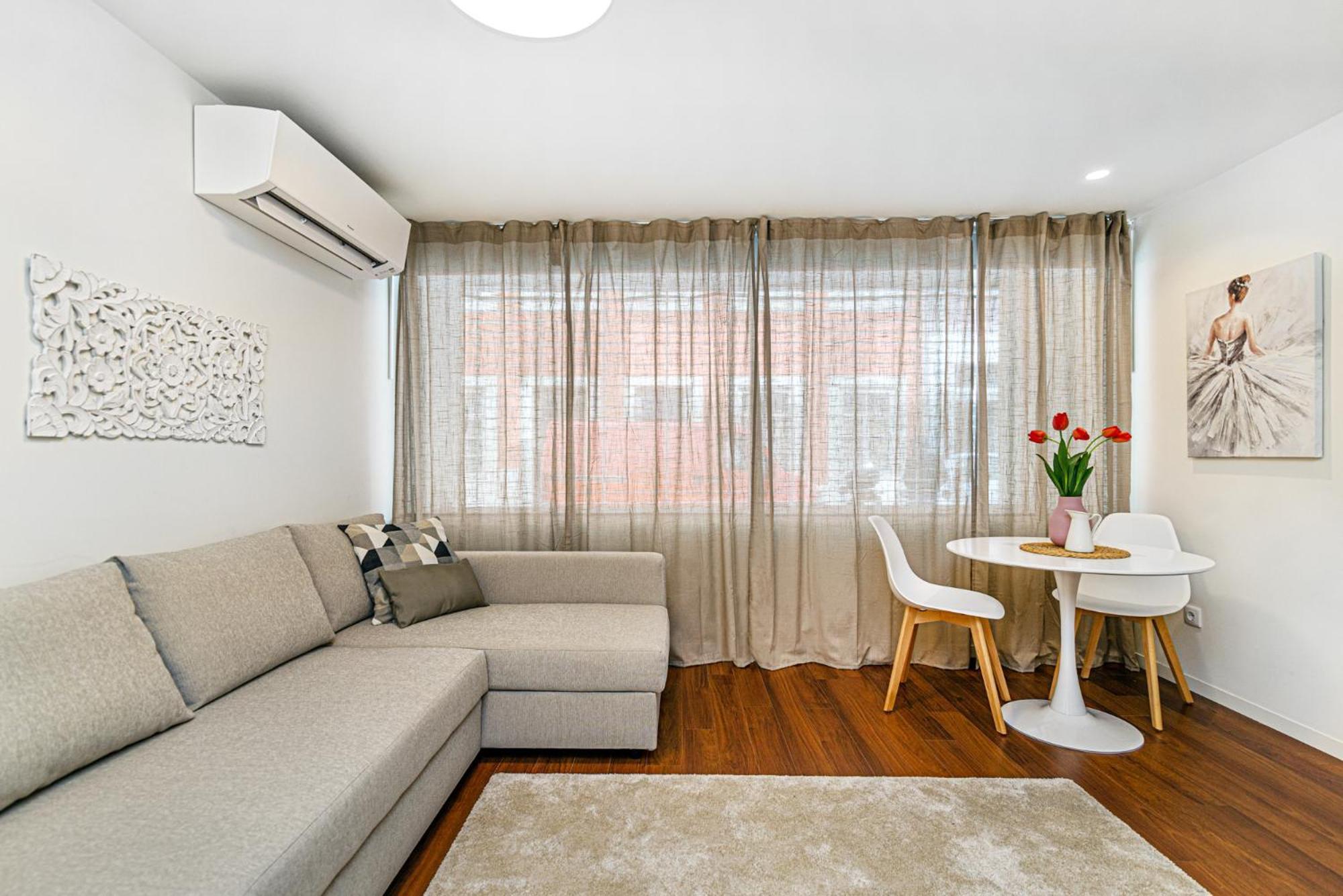 Bombarda I By Innkeeper * Porto
