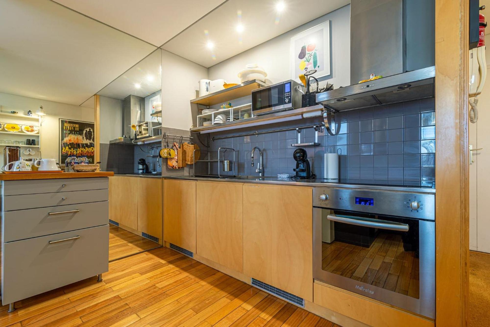 Bombarda 214 By Innkeeper Apartment *