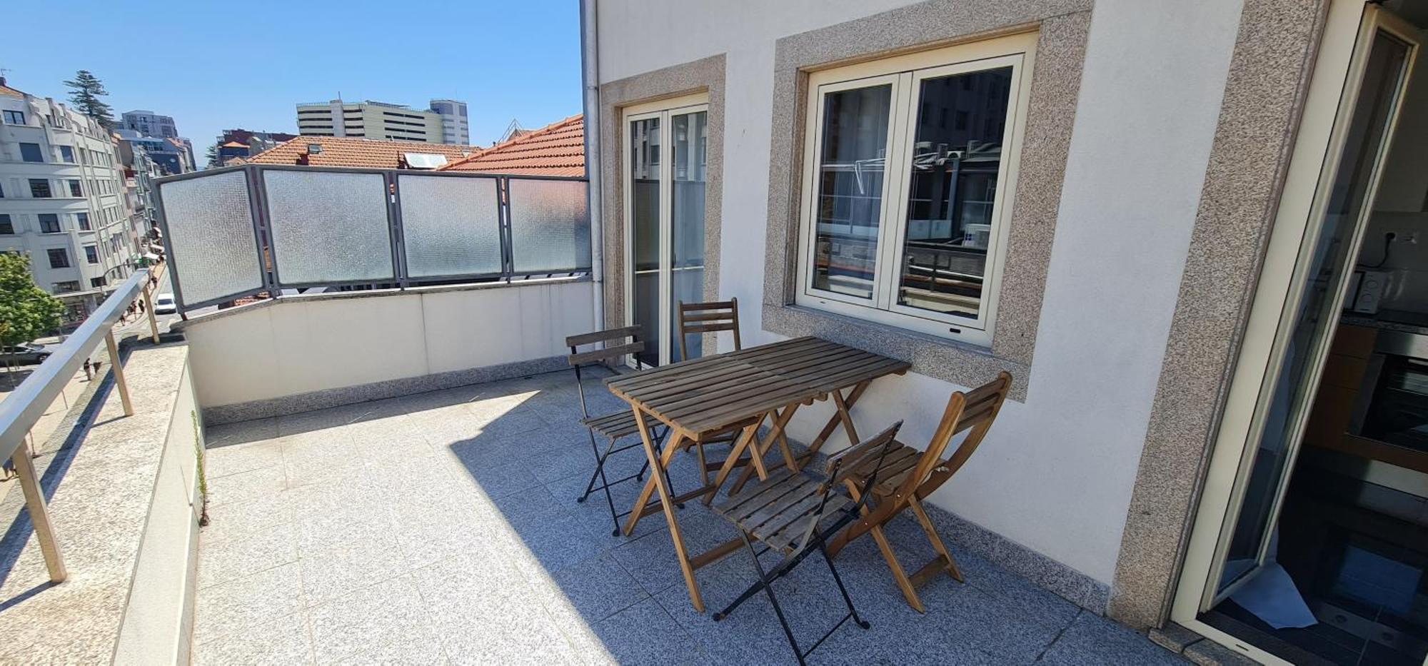Tomas Flat Front Porto