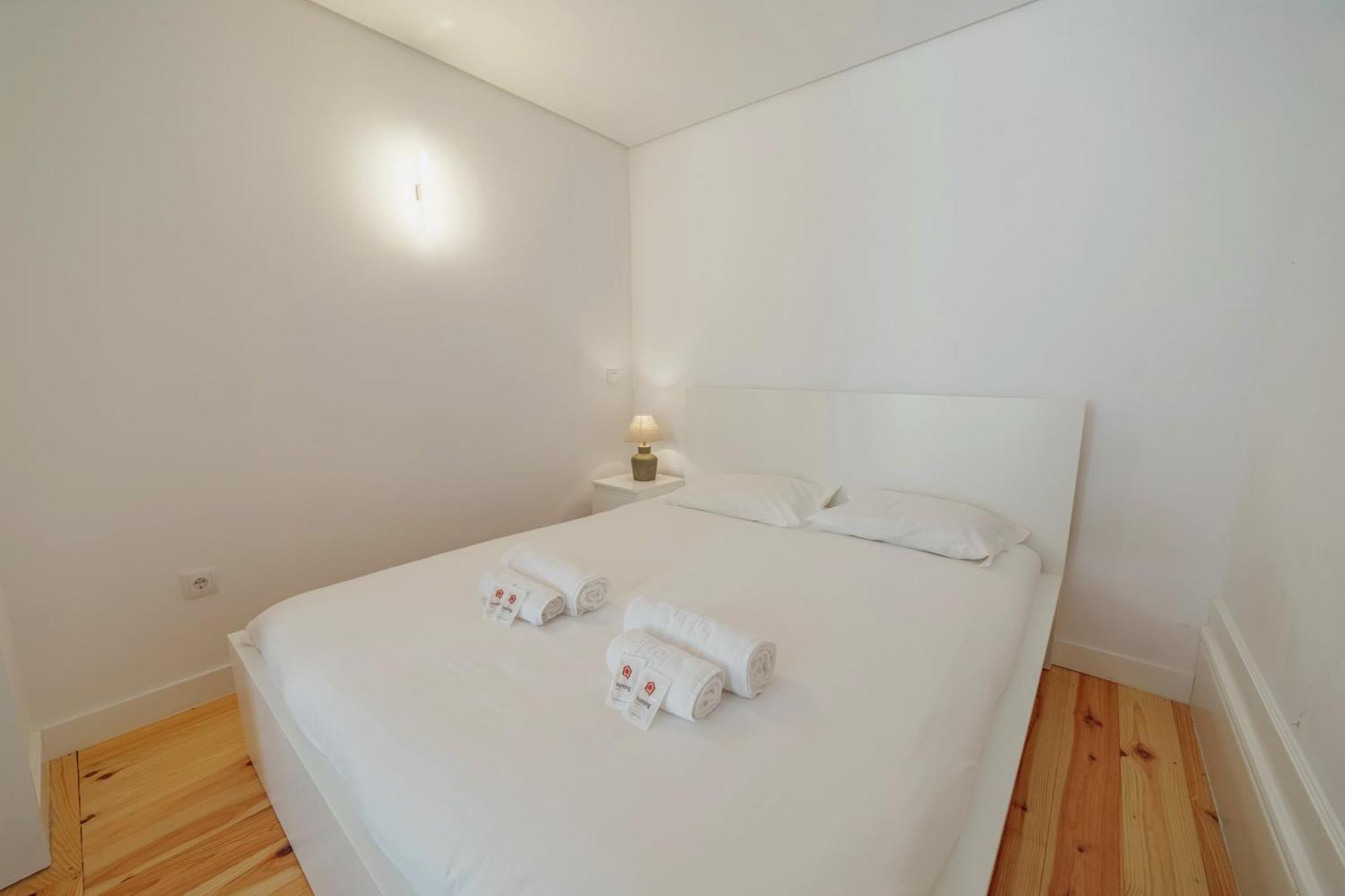 Downtown Almada By Homing Apartment *