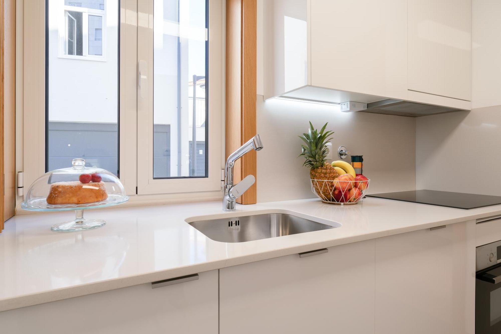 Host Wise - Elegant In The Heart Of Holiday home *