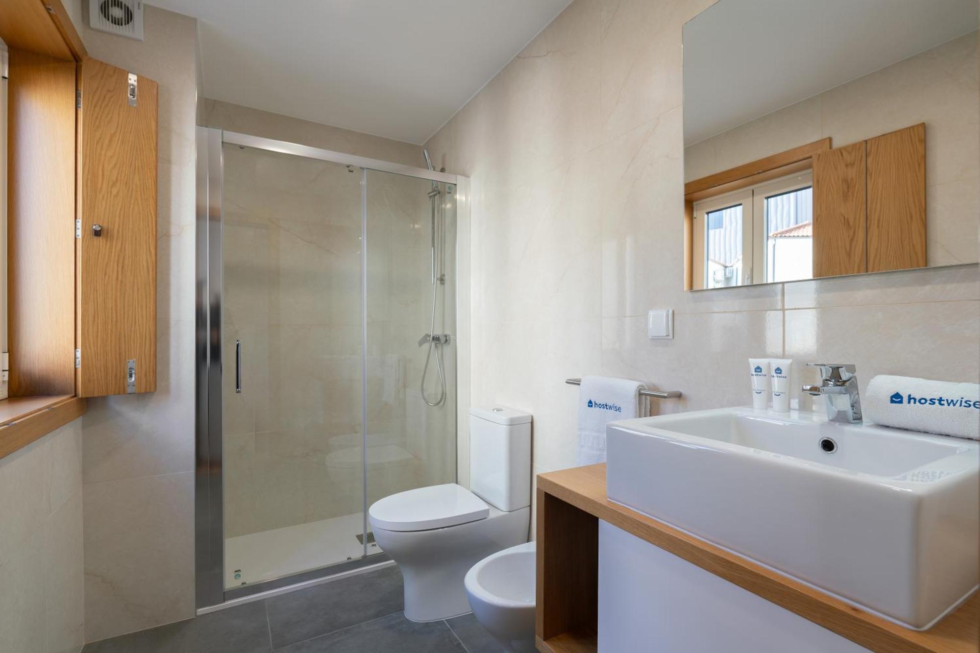 Host Wise - Elegant In The Heart Of Holiday home *