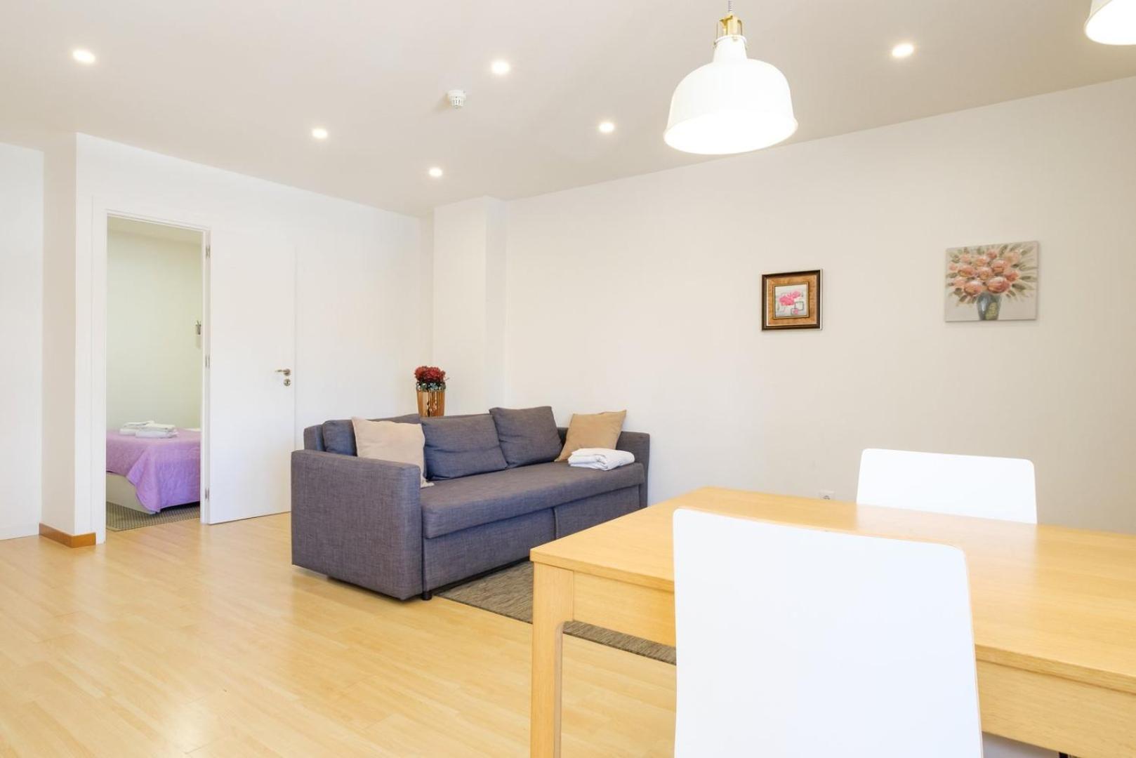 Guestready - Revolution 1842 *