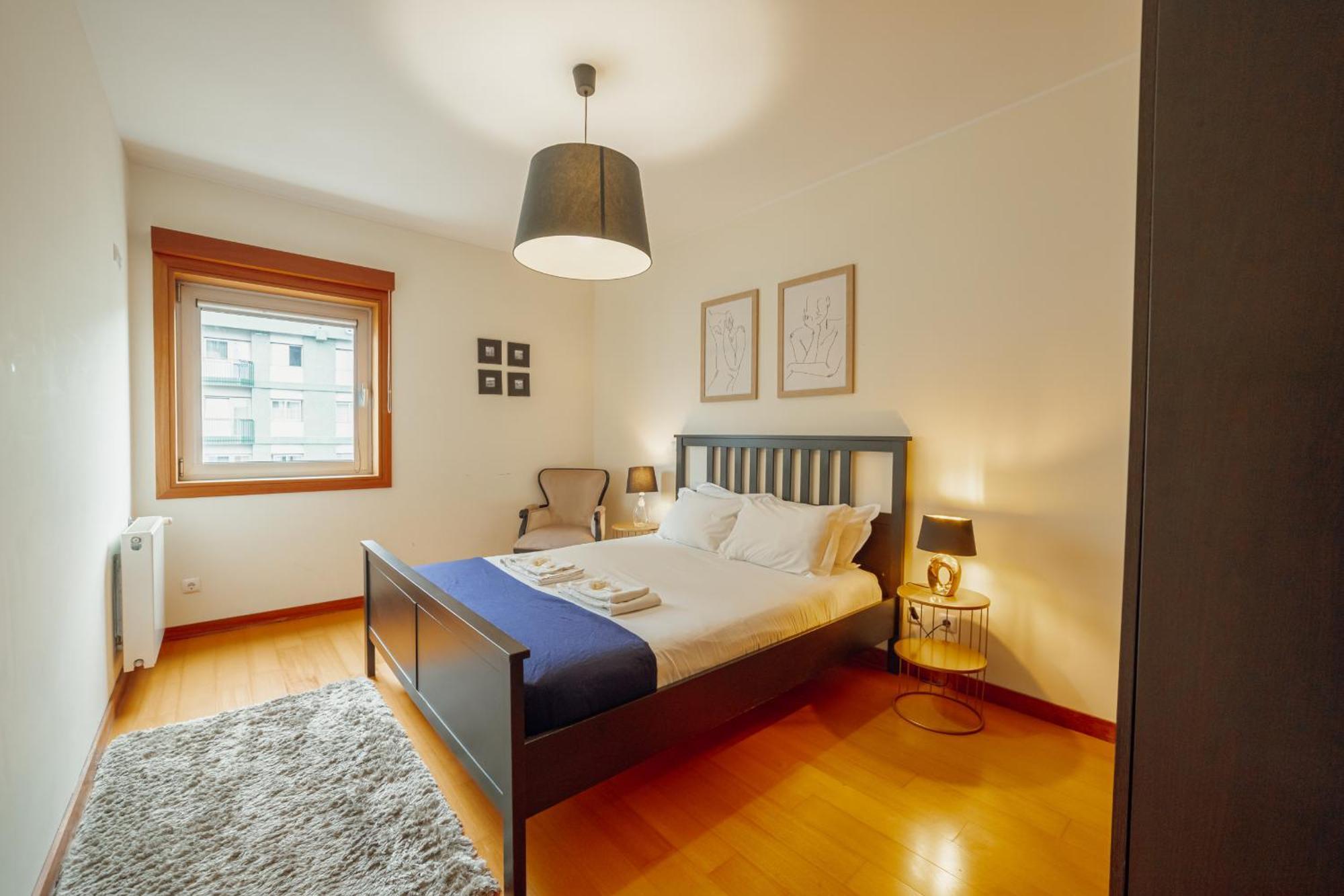 Apartment Downtown Deluxe By Vacationy