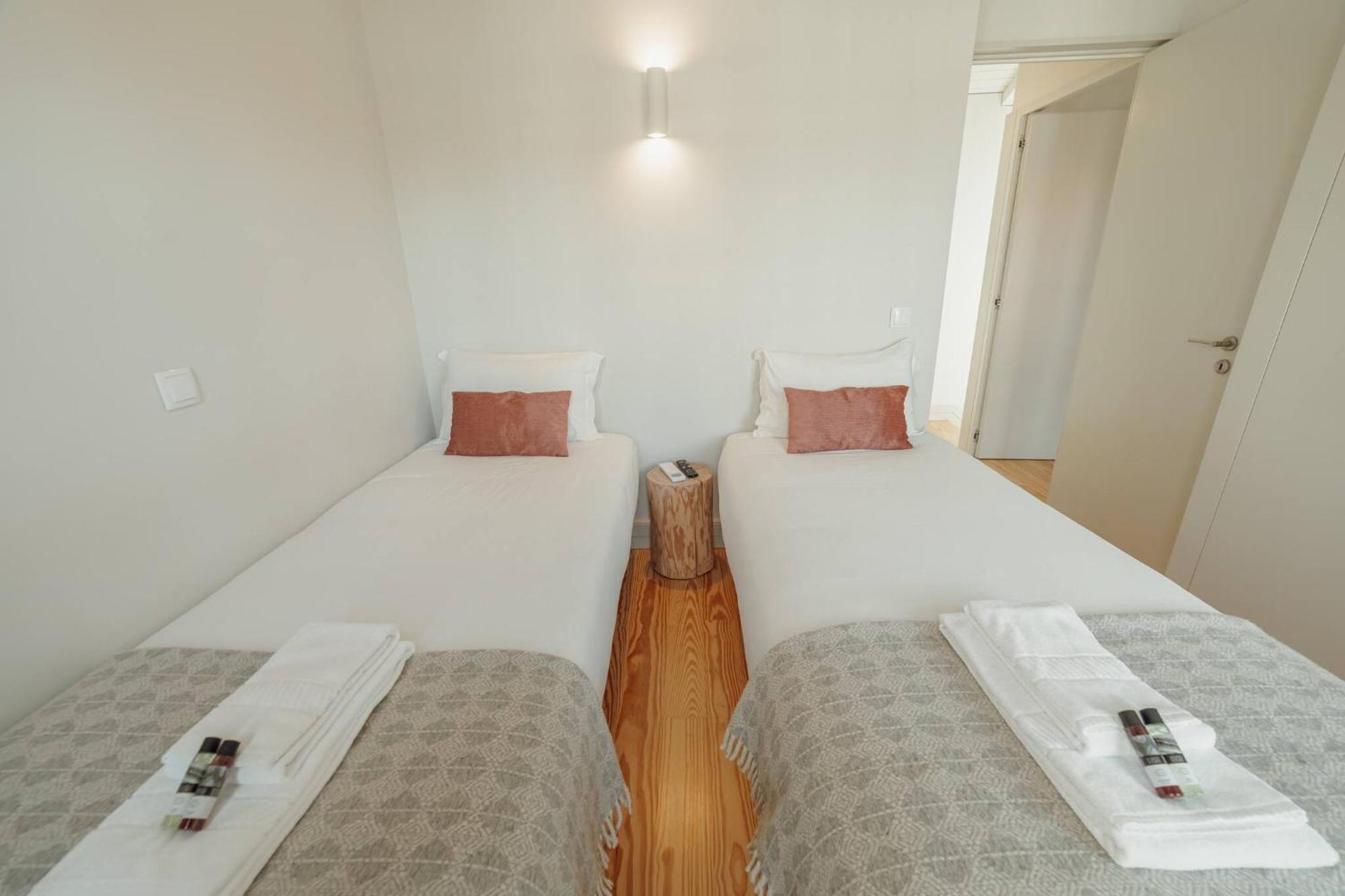 Deluxe Duplex By Hosty