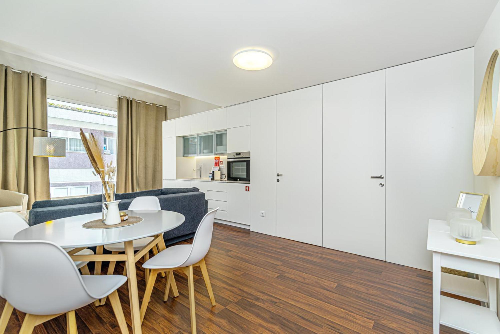 Apartment Bombarda 250 By Lovelystay *