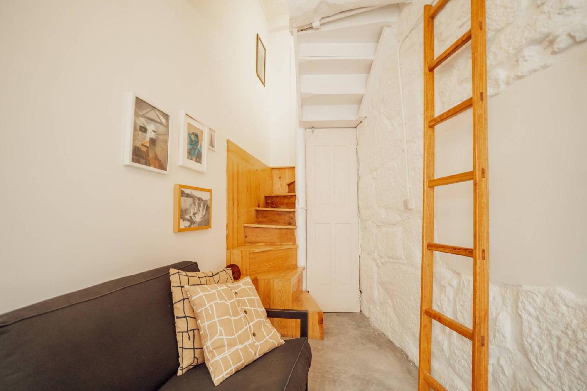 Charming Tiny House By Hosty *