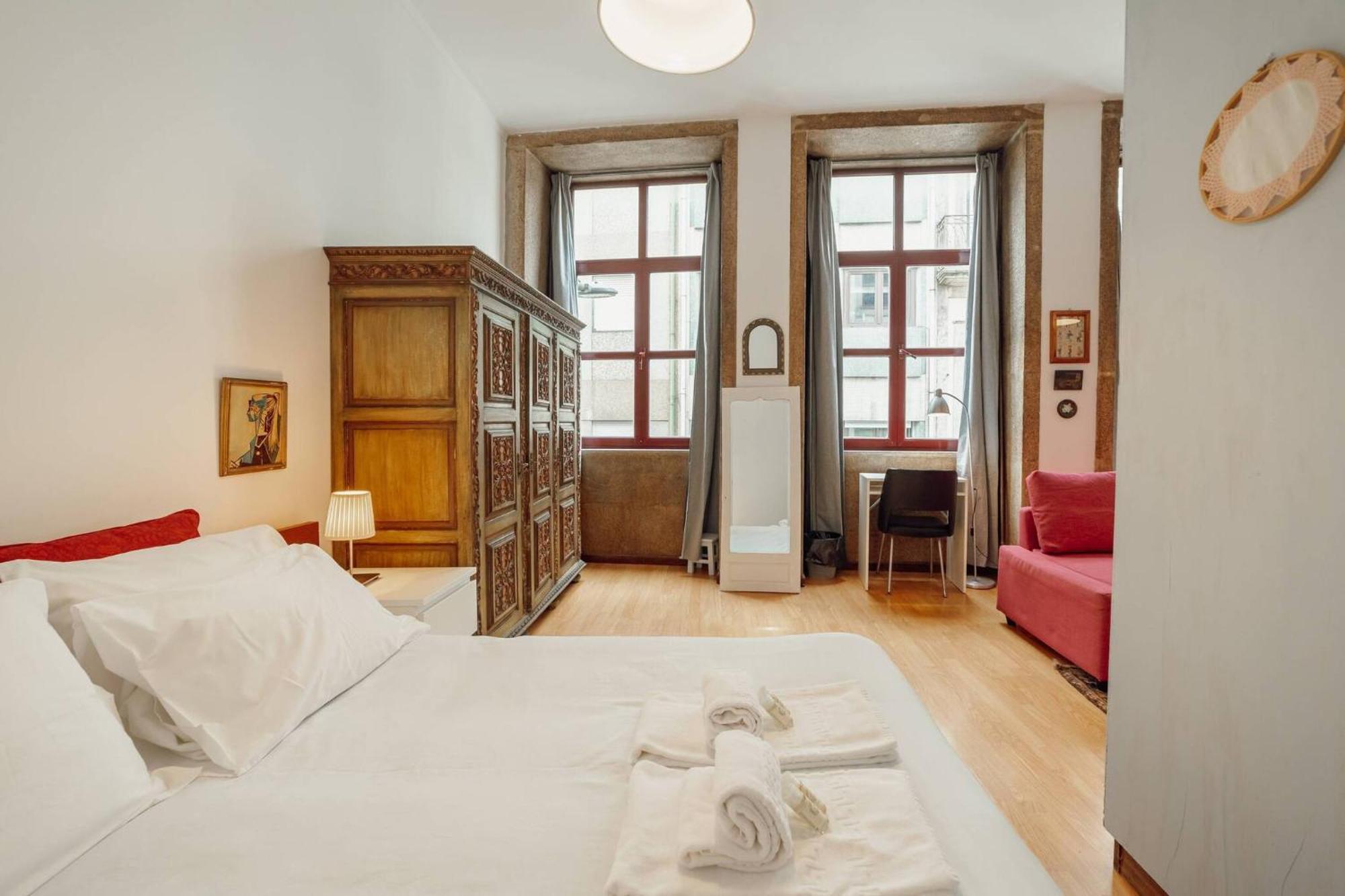 Apartment City Center Studio By Hosty Porto