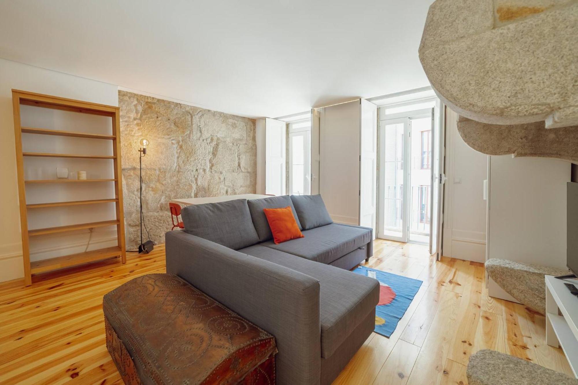 Cozy Almada By Hosty Apartment