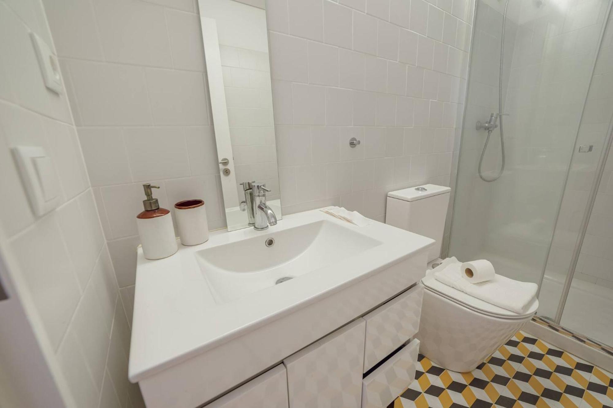 Cozy Almada By Hosty Apartment Porto