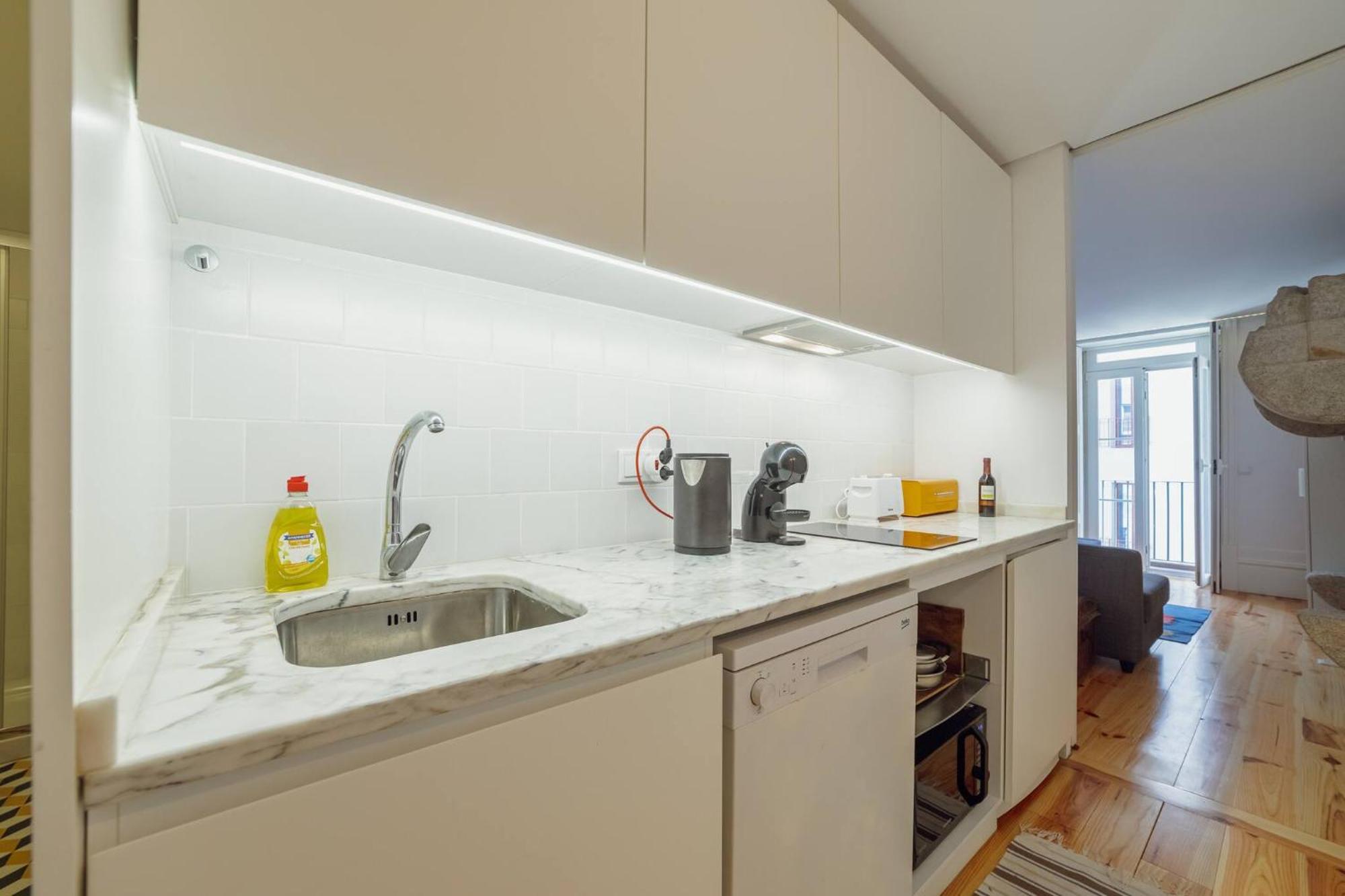 Cozy Almada By Hosty Porto